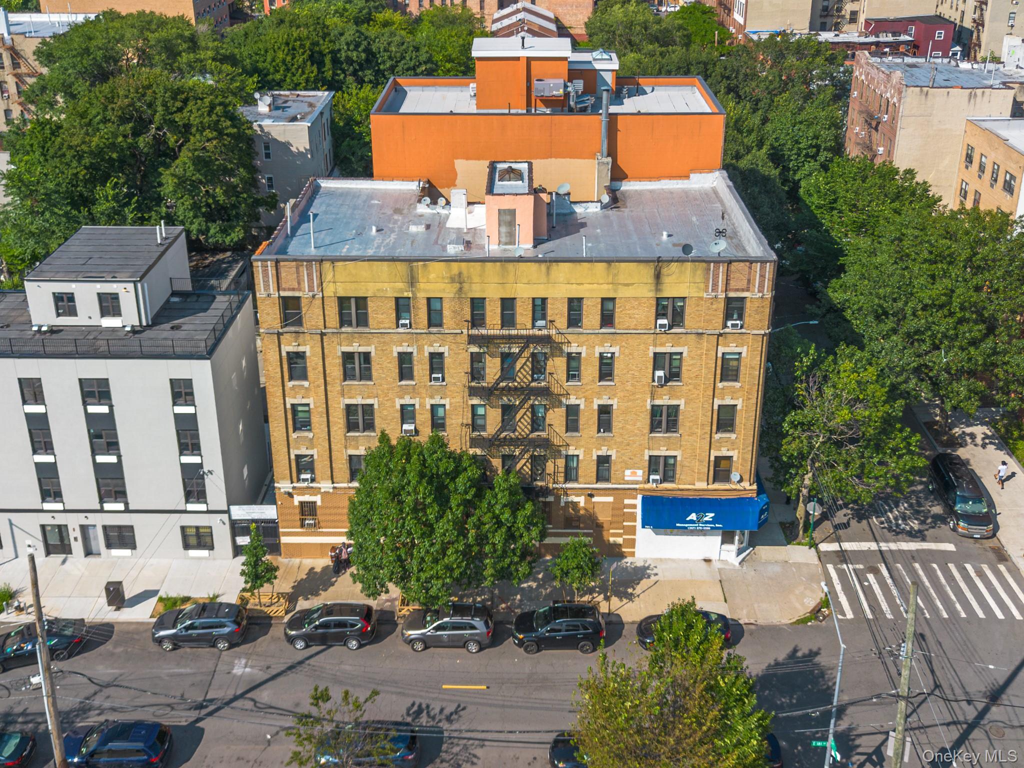 785 E 181 STREET, Unit 11