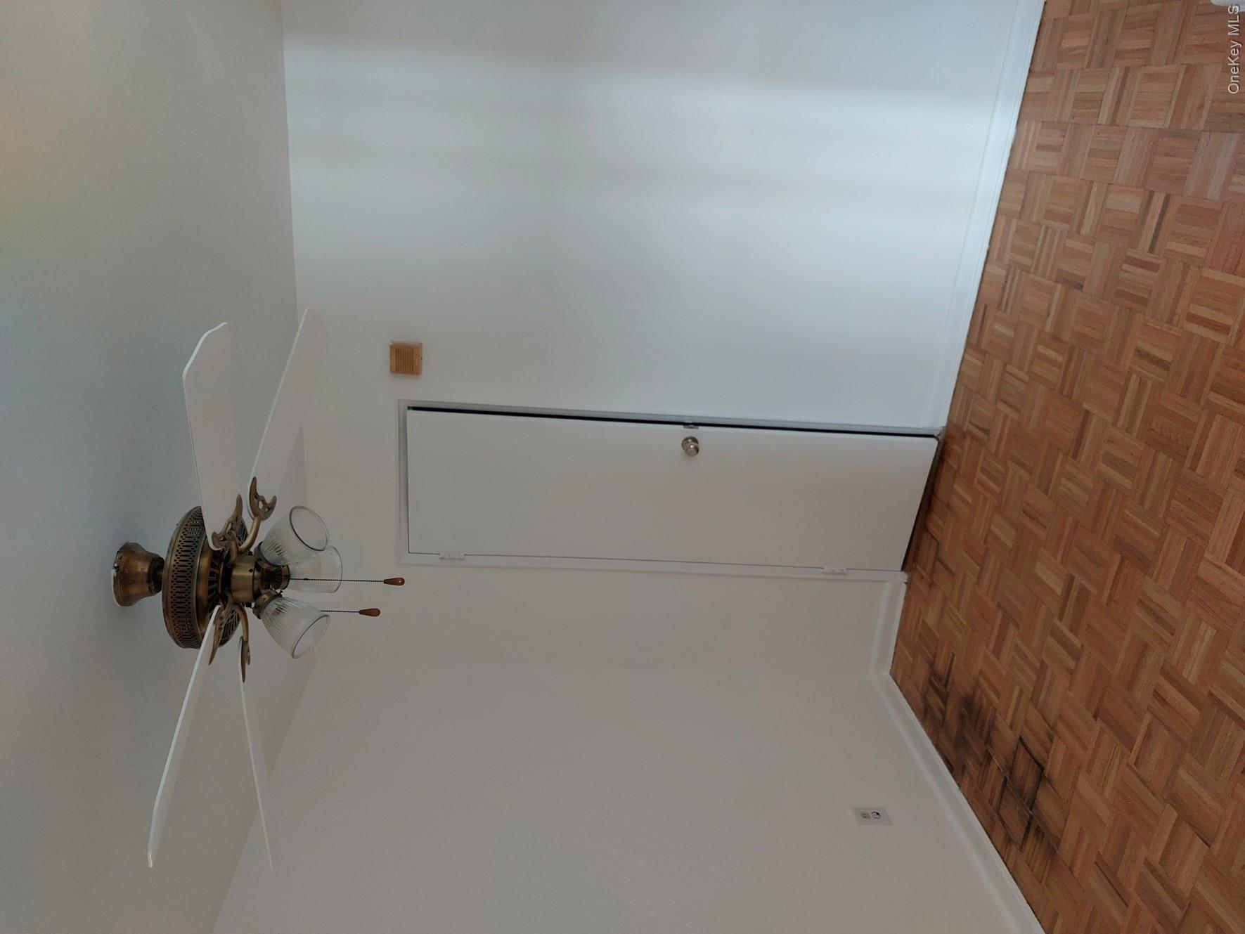 679 Warburton Avenue, Unit 1L photo 6