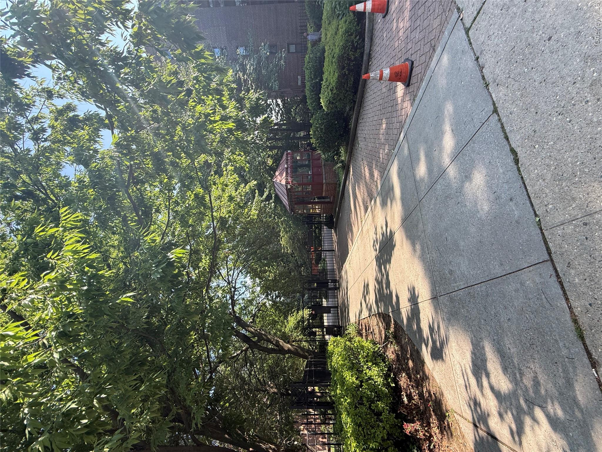 150-30 71 Avenue, Unit 2G photo 9
