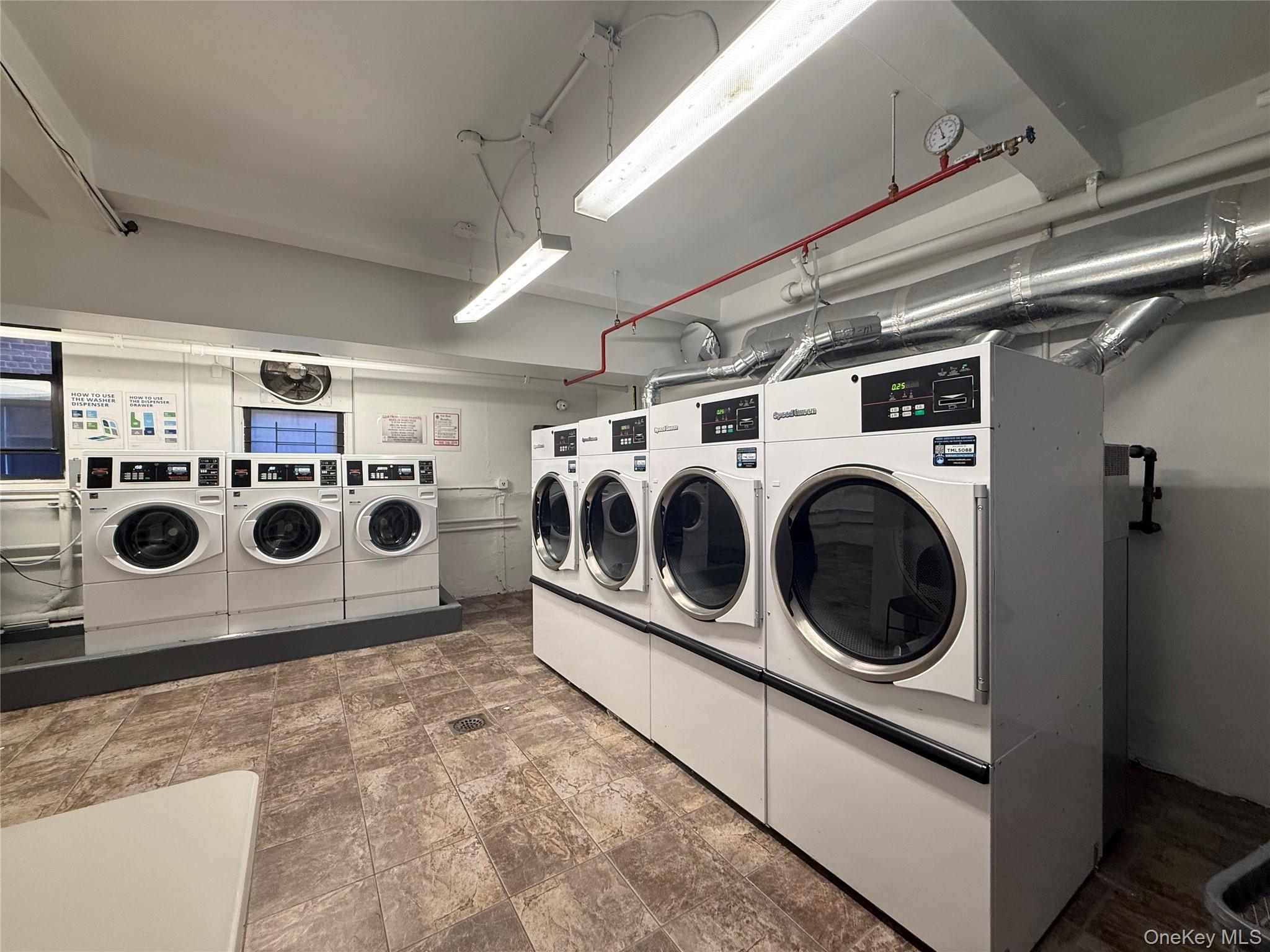150-30 71 Avenue, Unit 2G photo 7