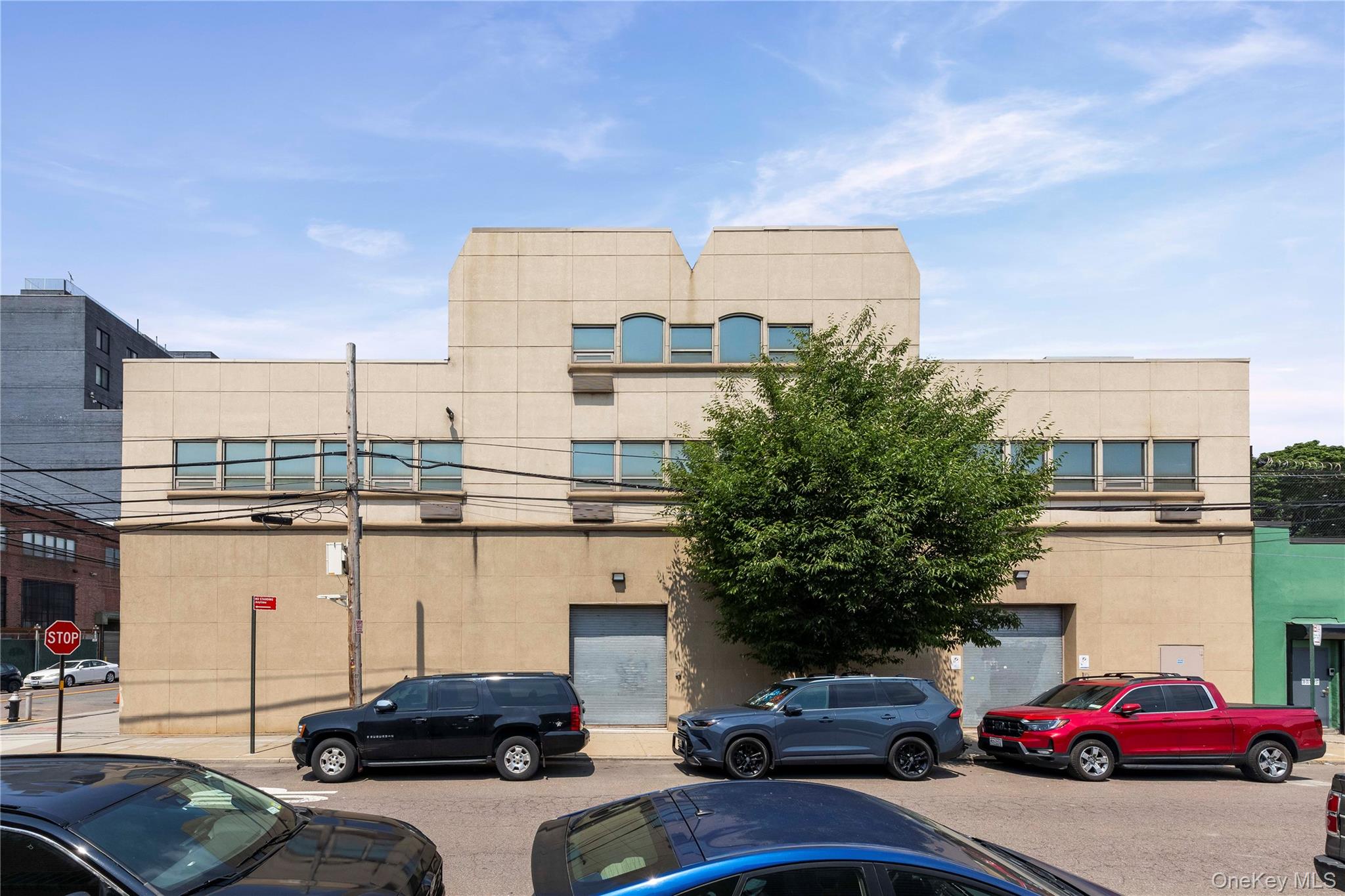 12-19 37th Avenue – For Rent photo 3