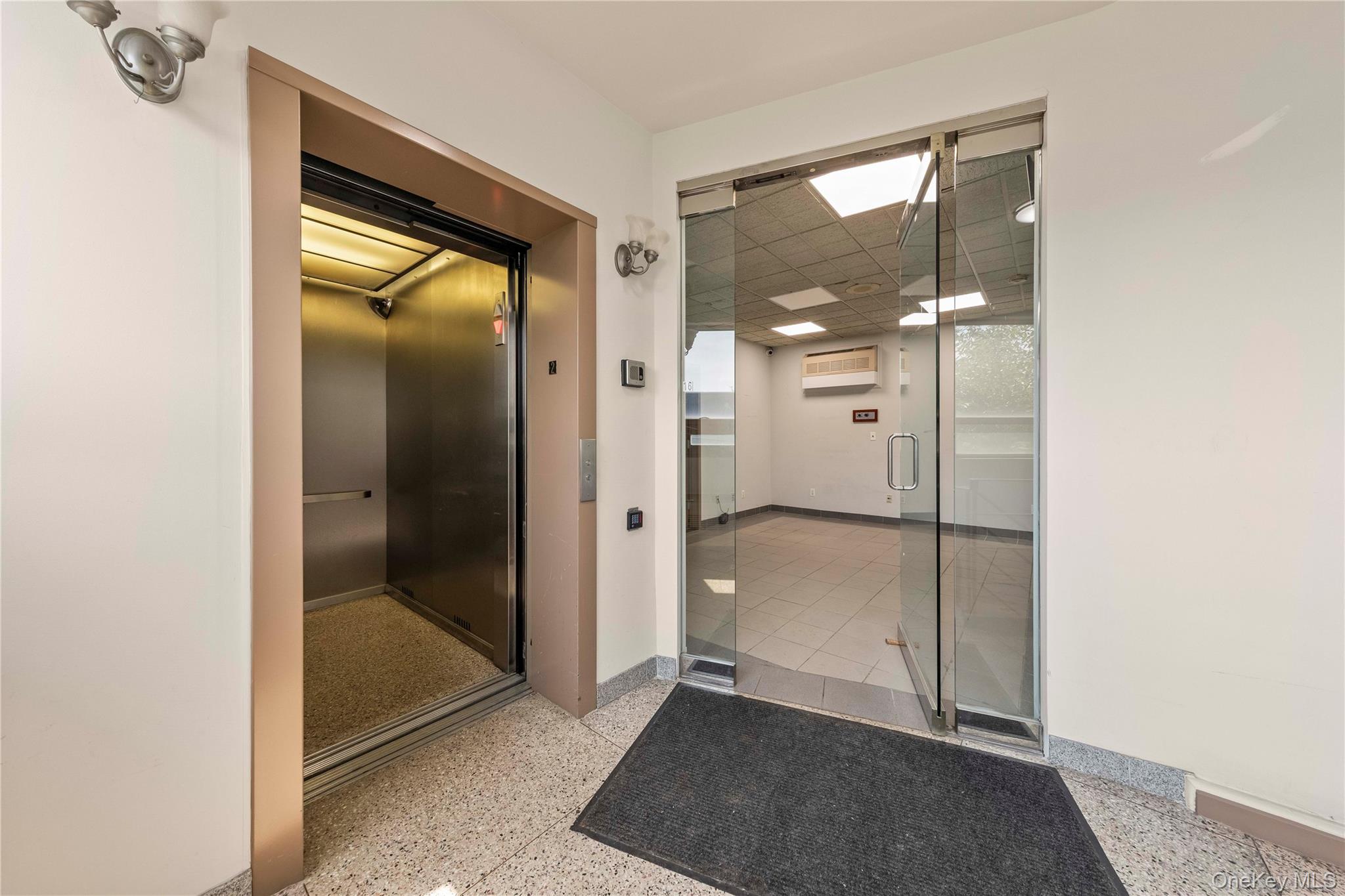 12-19 37th Avenue – For Rent photo 6