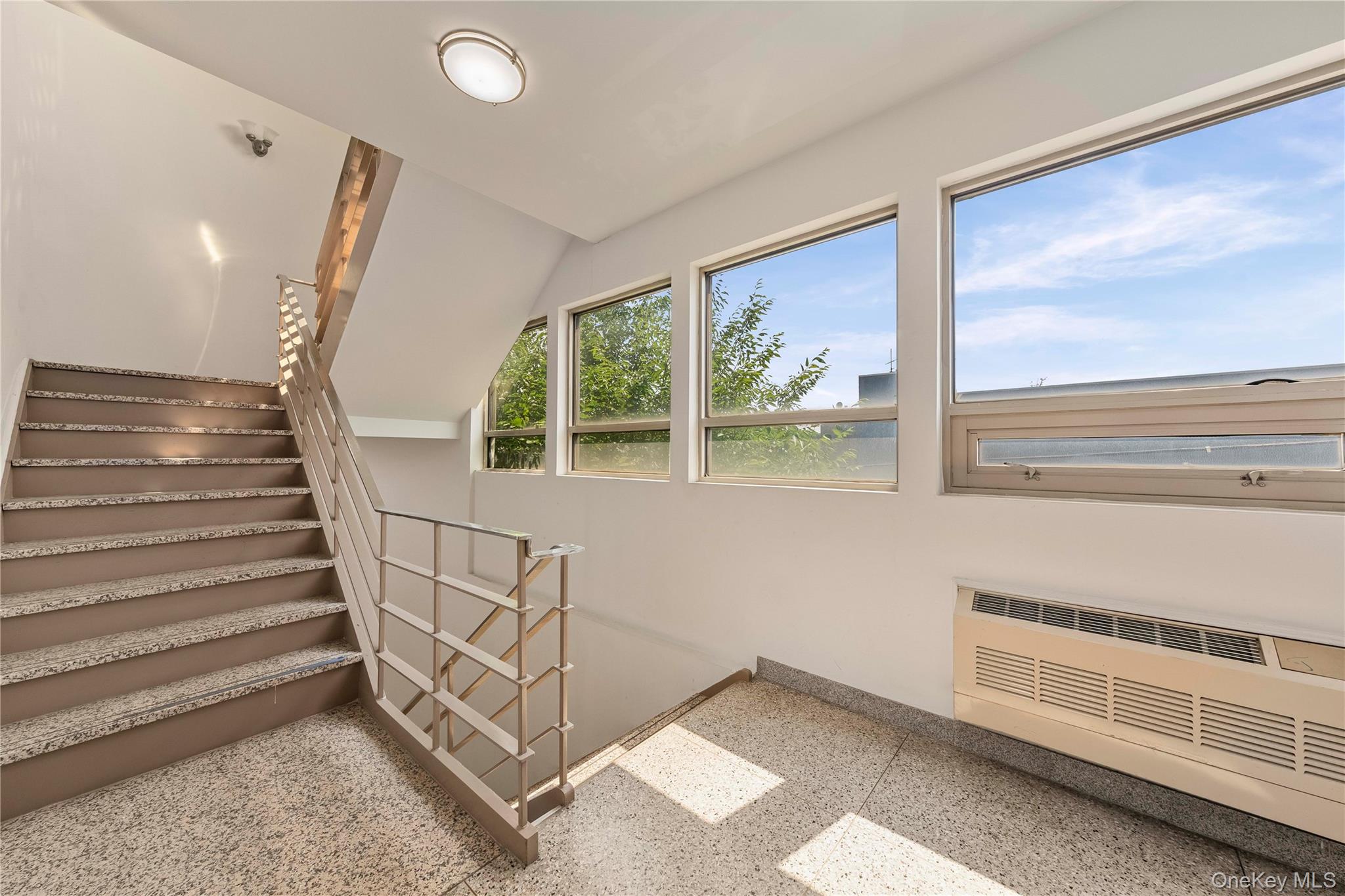 12-19 37th Avenue – For Rent photo 22