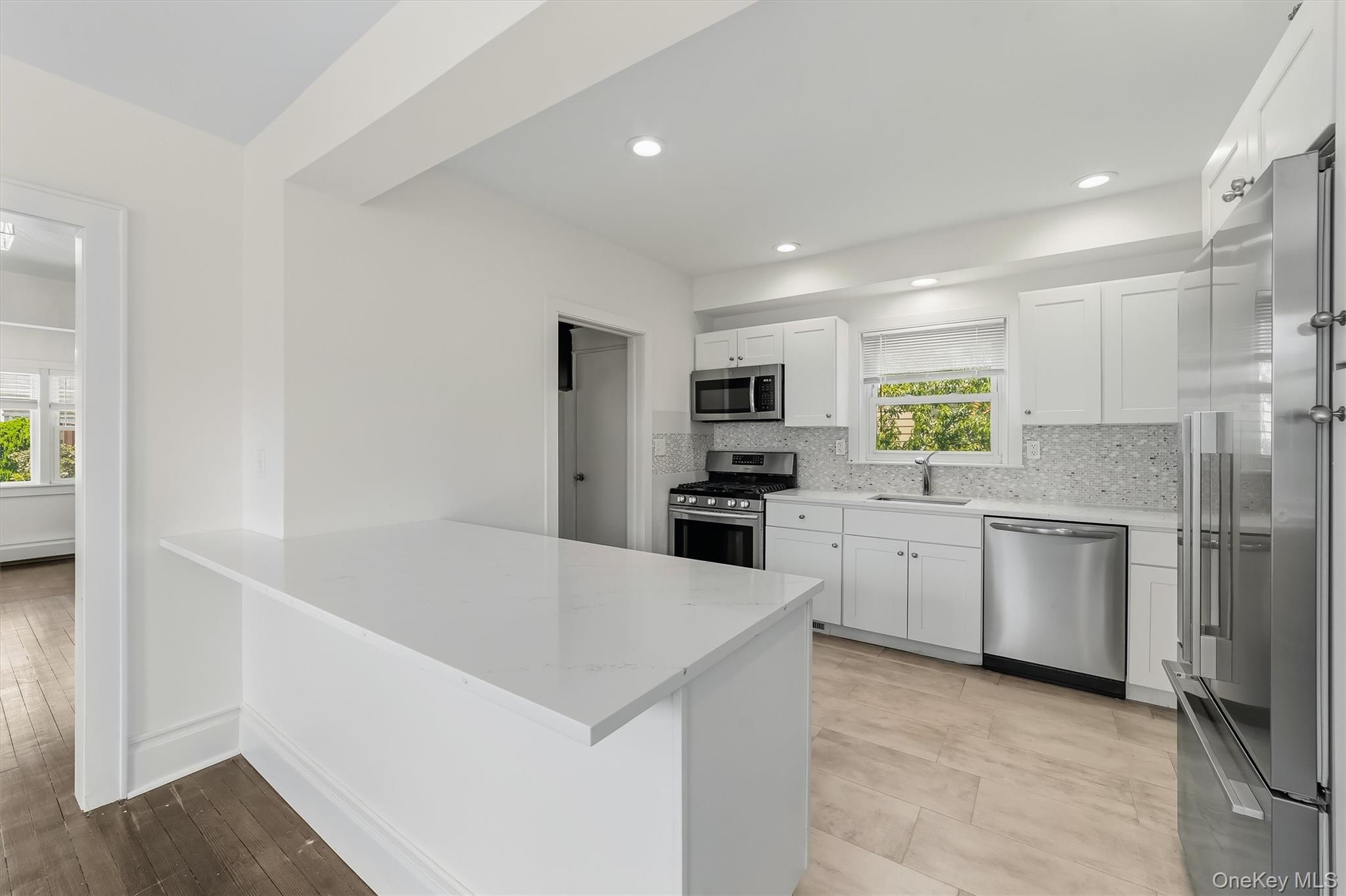 208 Third Avenue – For Sale photo 17