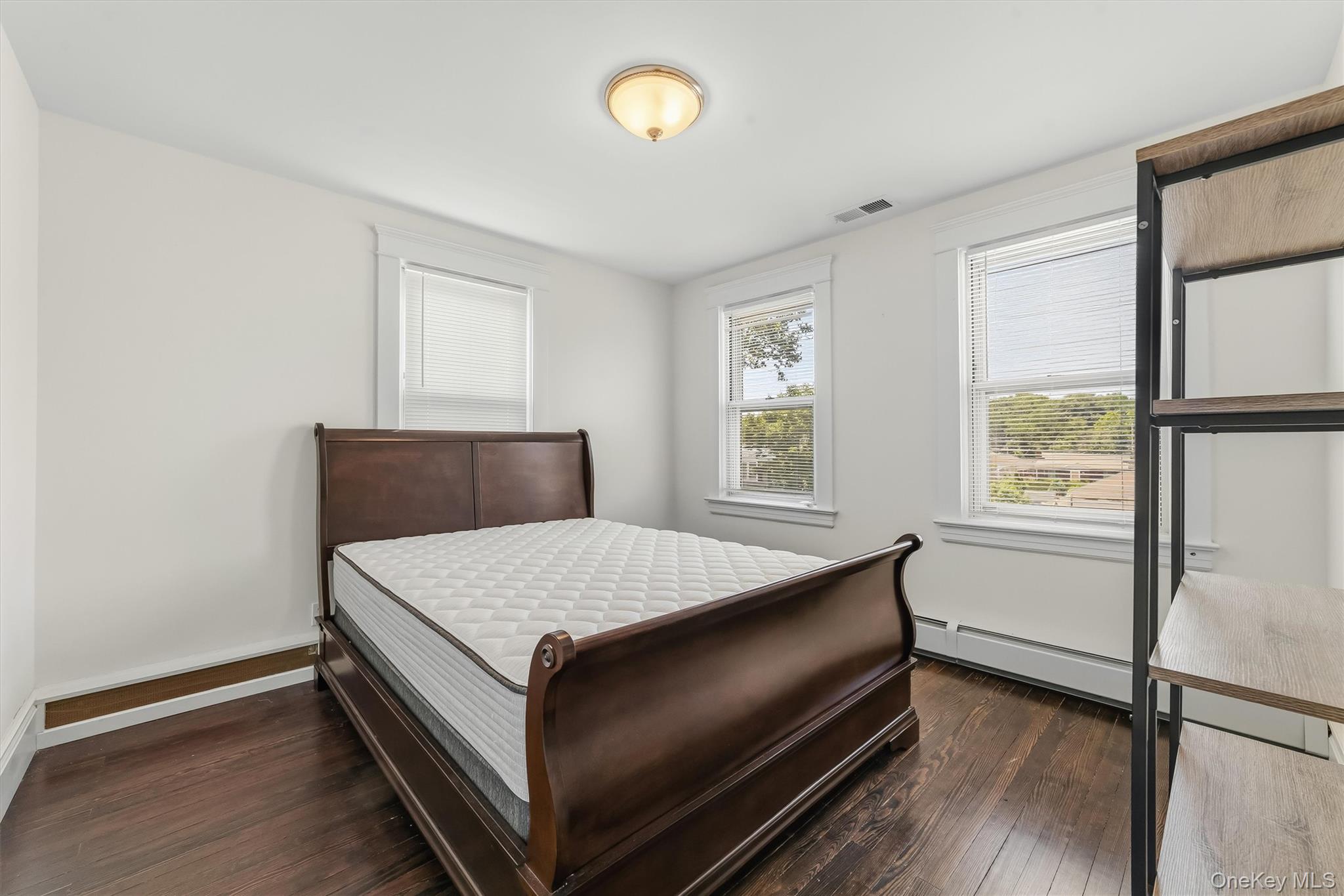 208 Third Avenue – For Sale photo 34