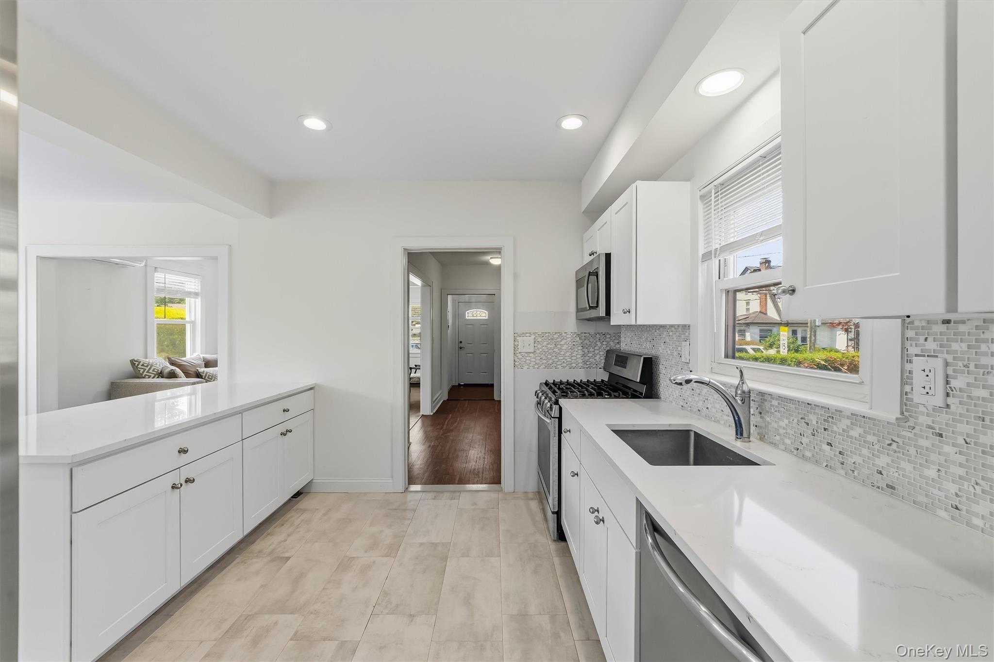 208 Third Avenue – For Sale photo 21