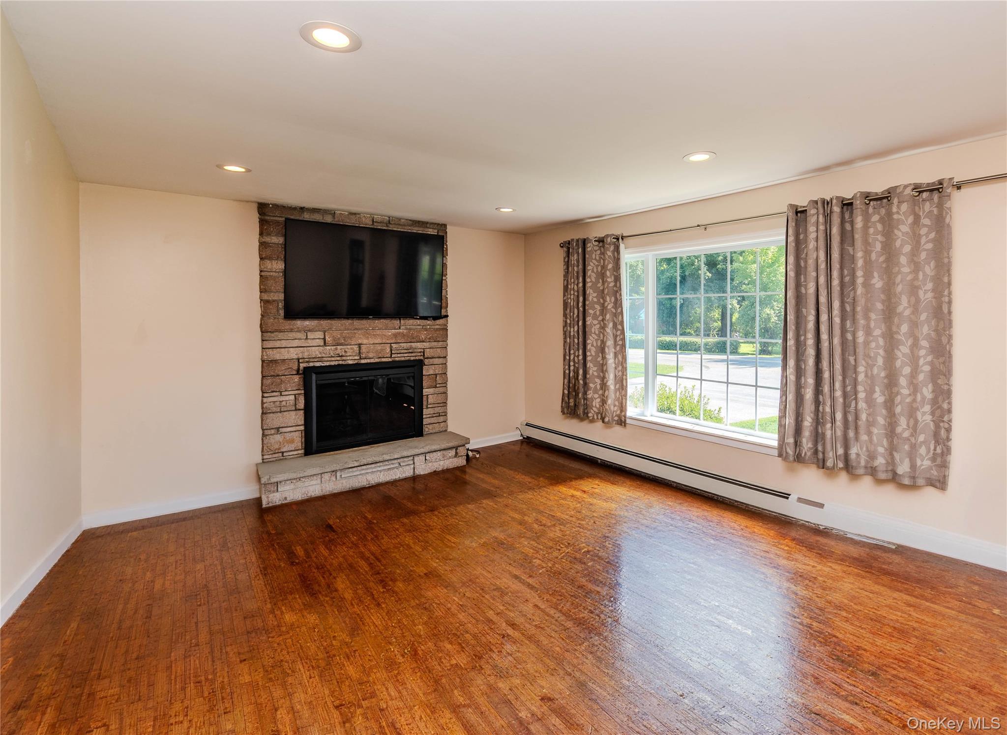 19 Closs Drive – For Sale photo 8