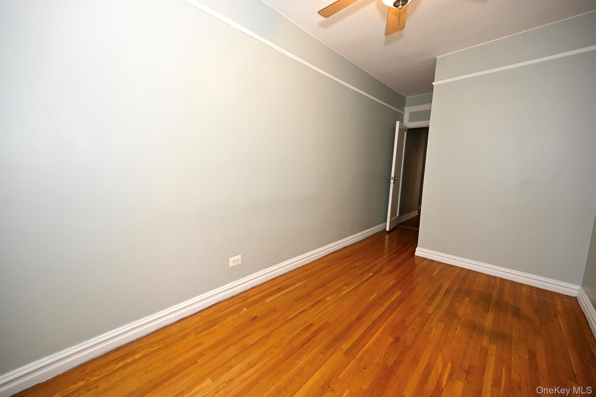 61-41 Saunders Street, Unit B25 photo 29