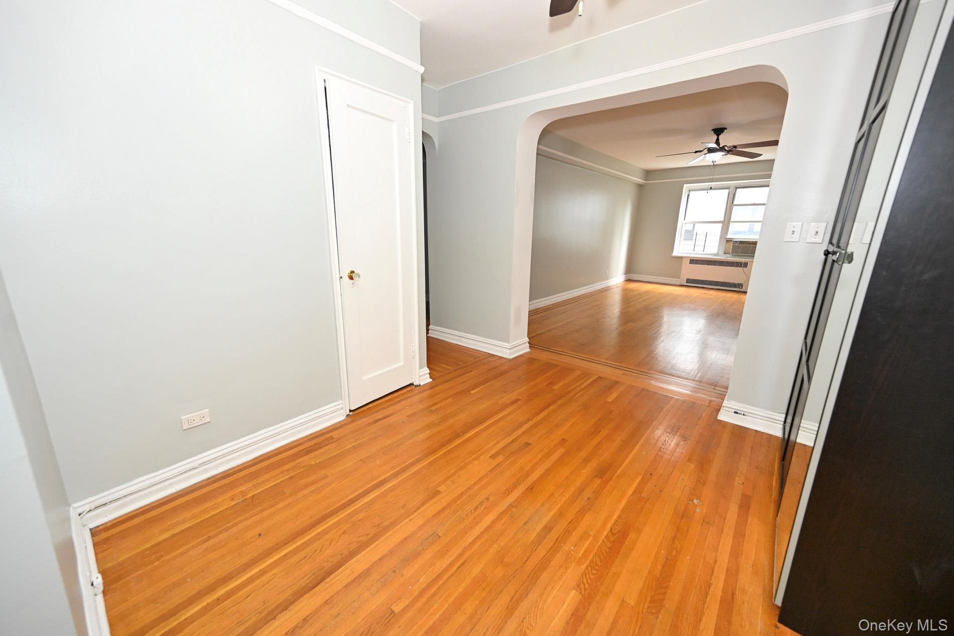 61-41 Saunders Street, Unit B25 photo 11
