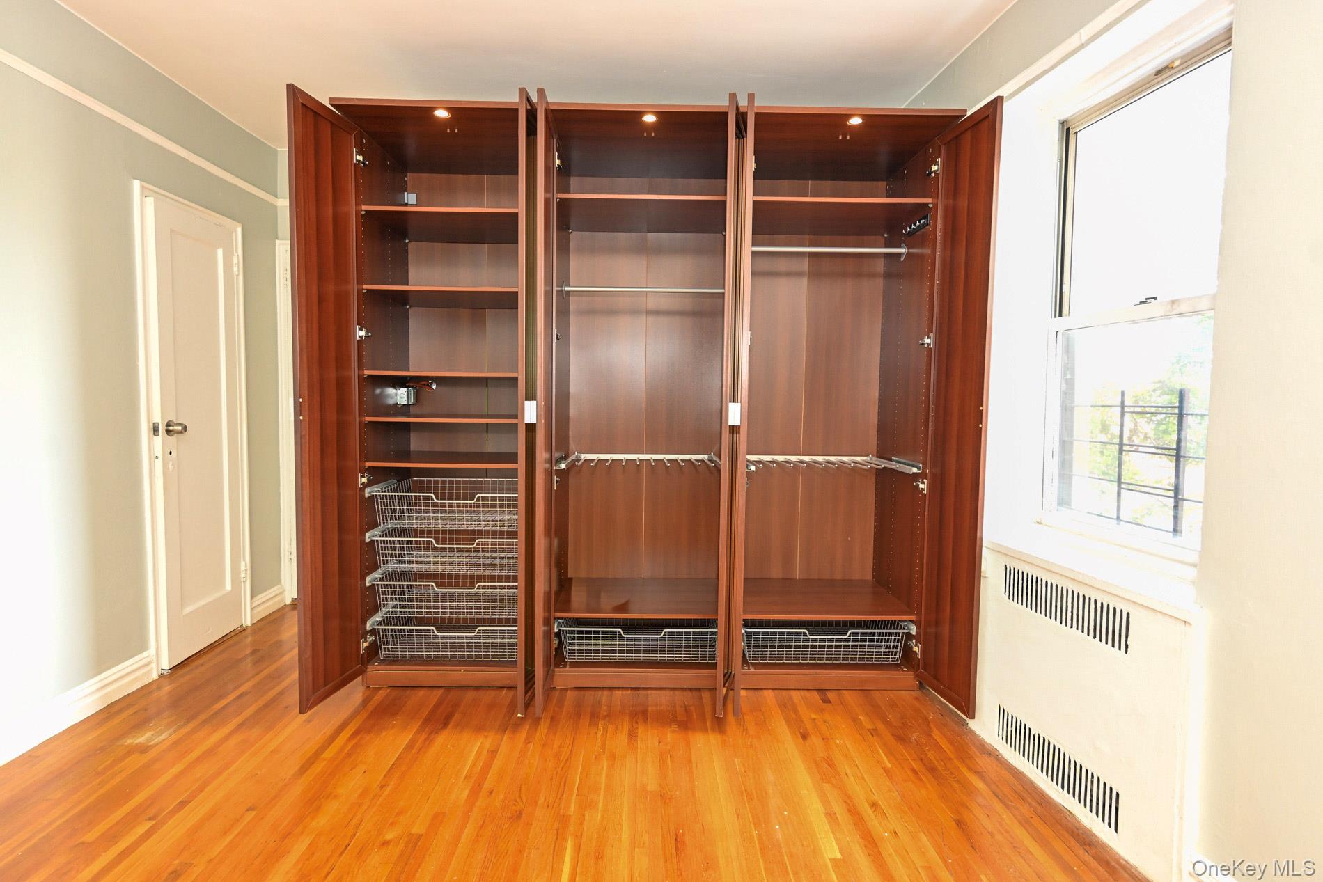 61-41 Saunders Street, Unit B25 photo 28