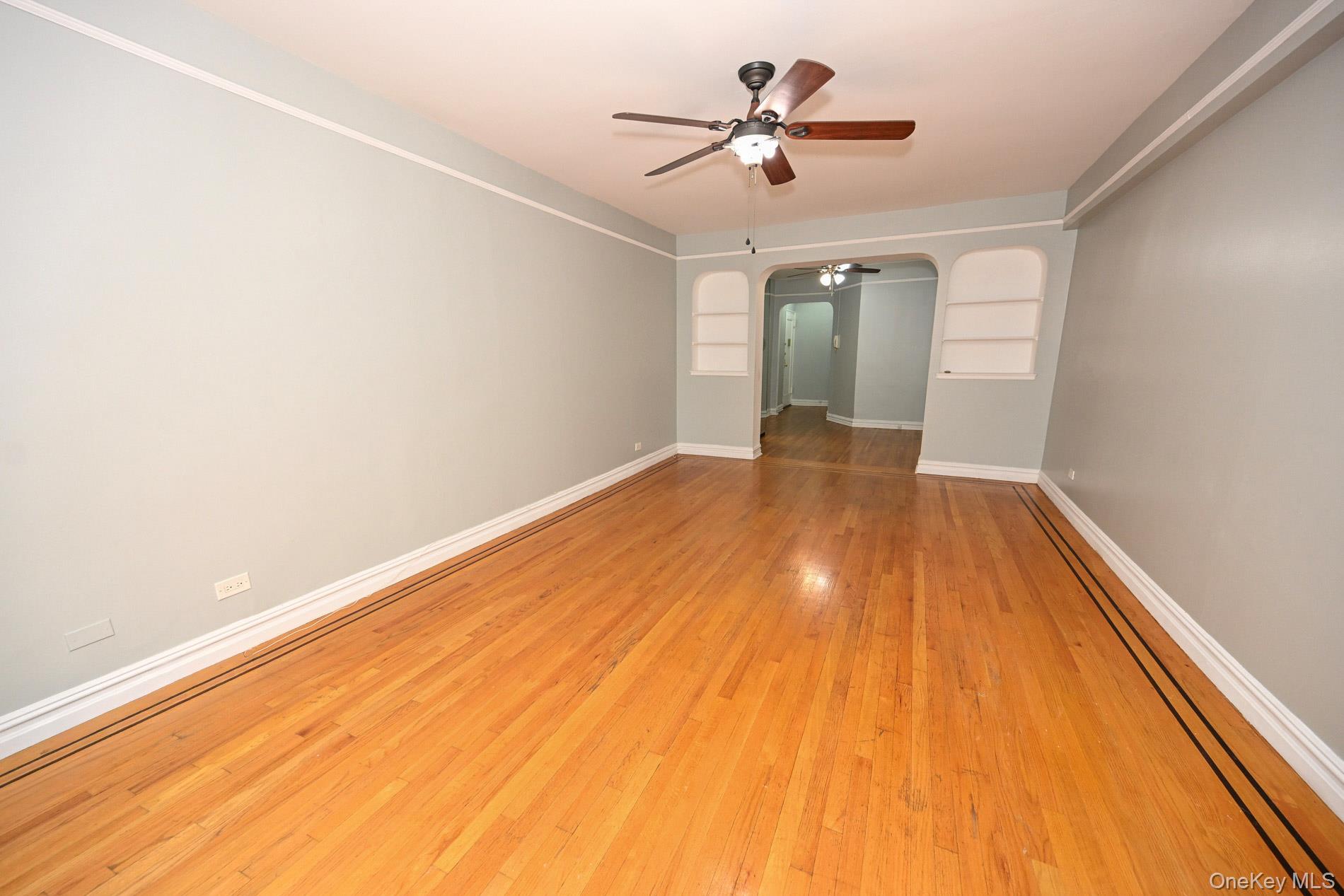 61-41 Saunders Street, Unit B25 photo 15