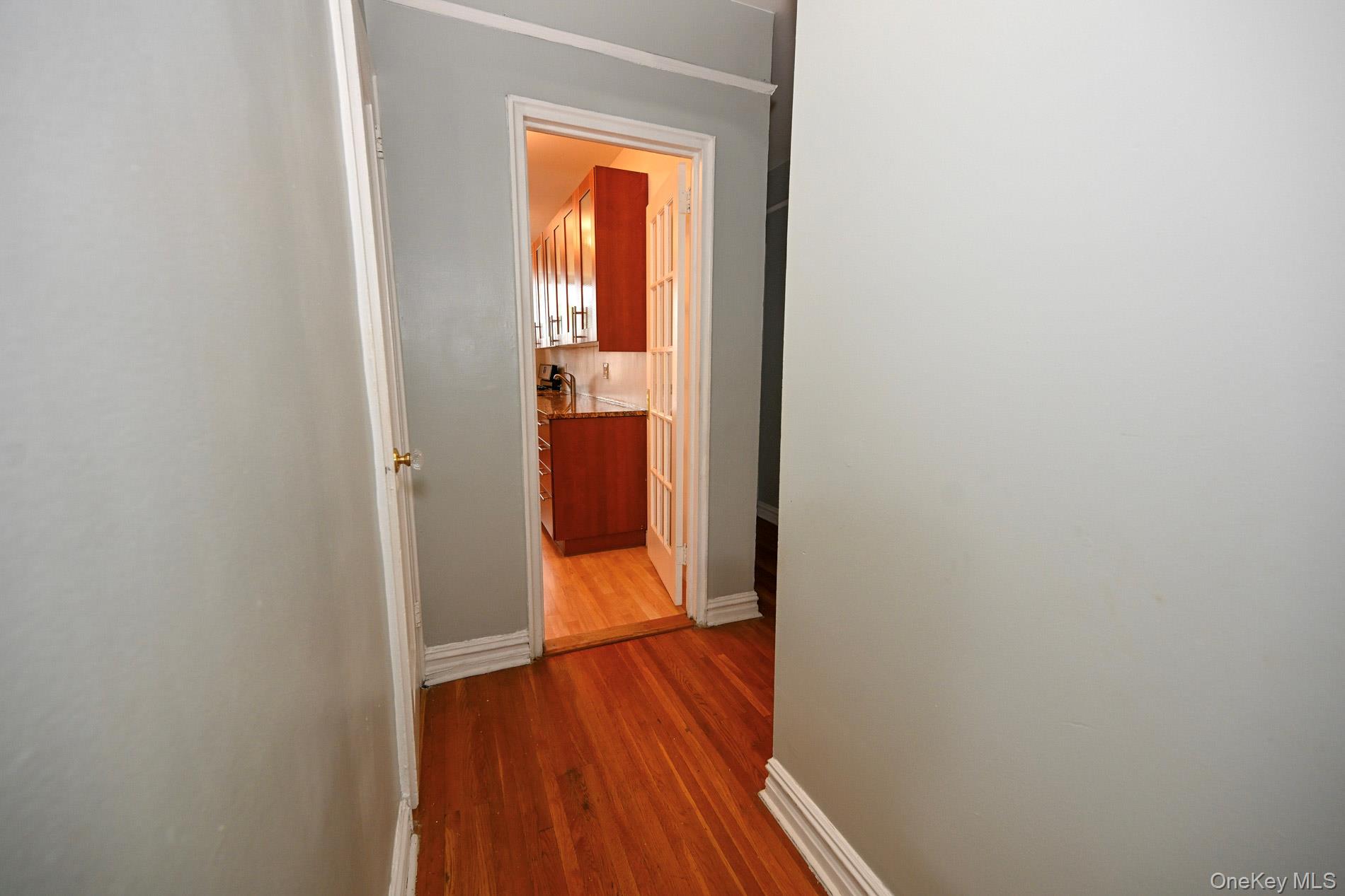 61-41 Saunders Street, Unit B25 photo 17