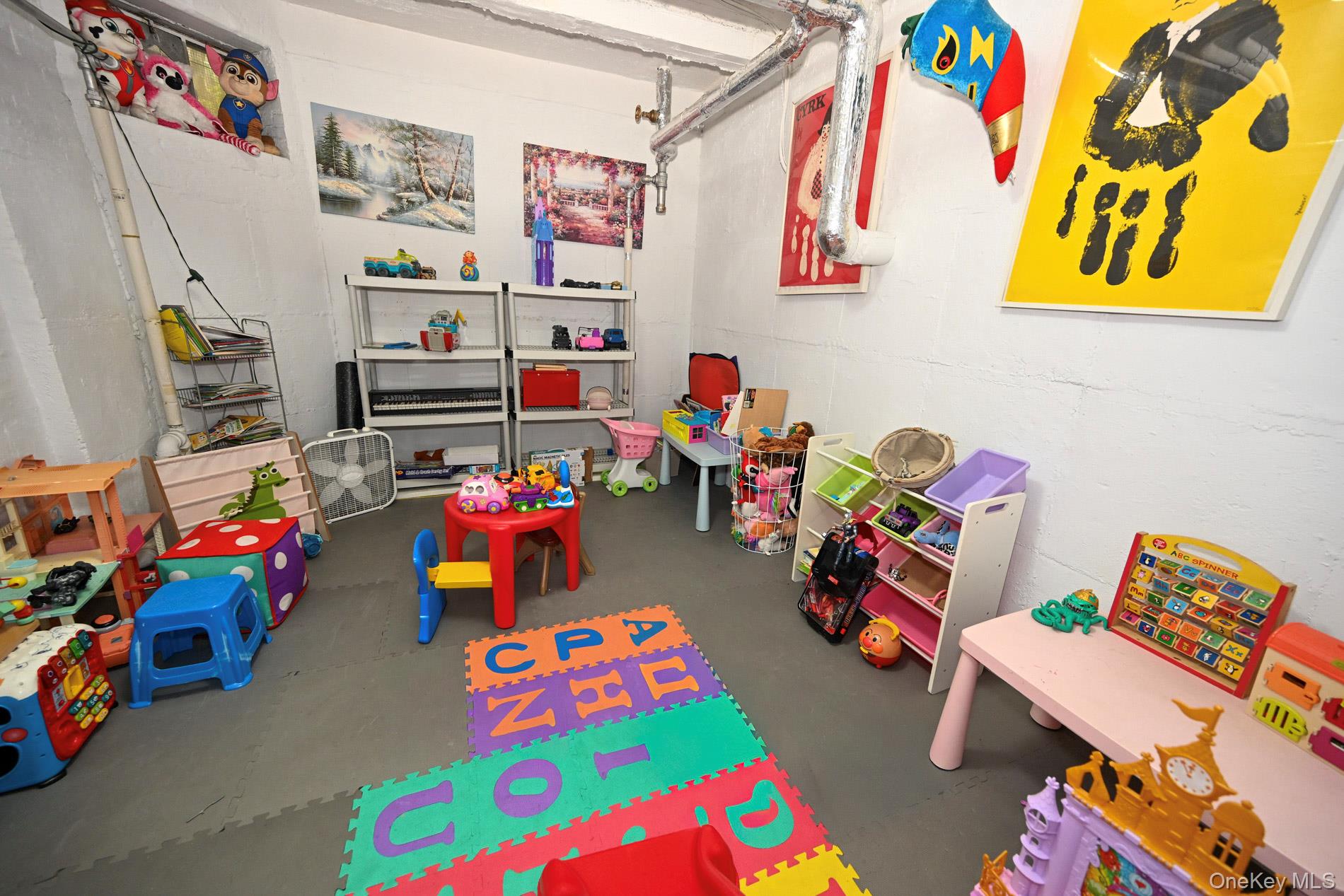 61-41 Saunders Street, Unit B25 photo 40