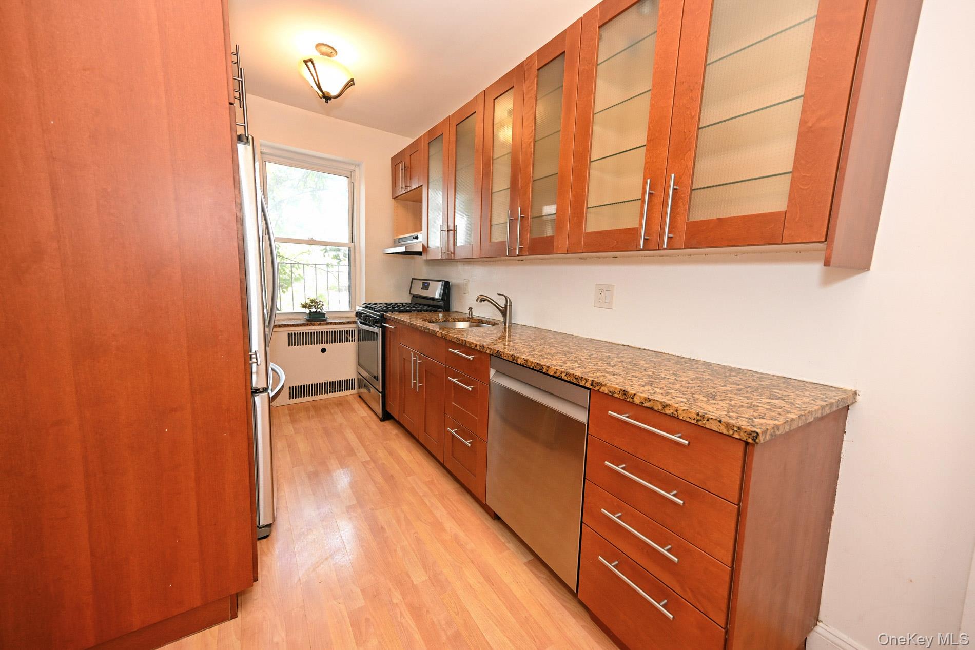 61-41 Saunders Street, Unit B25 photo 19