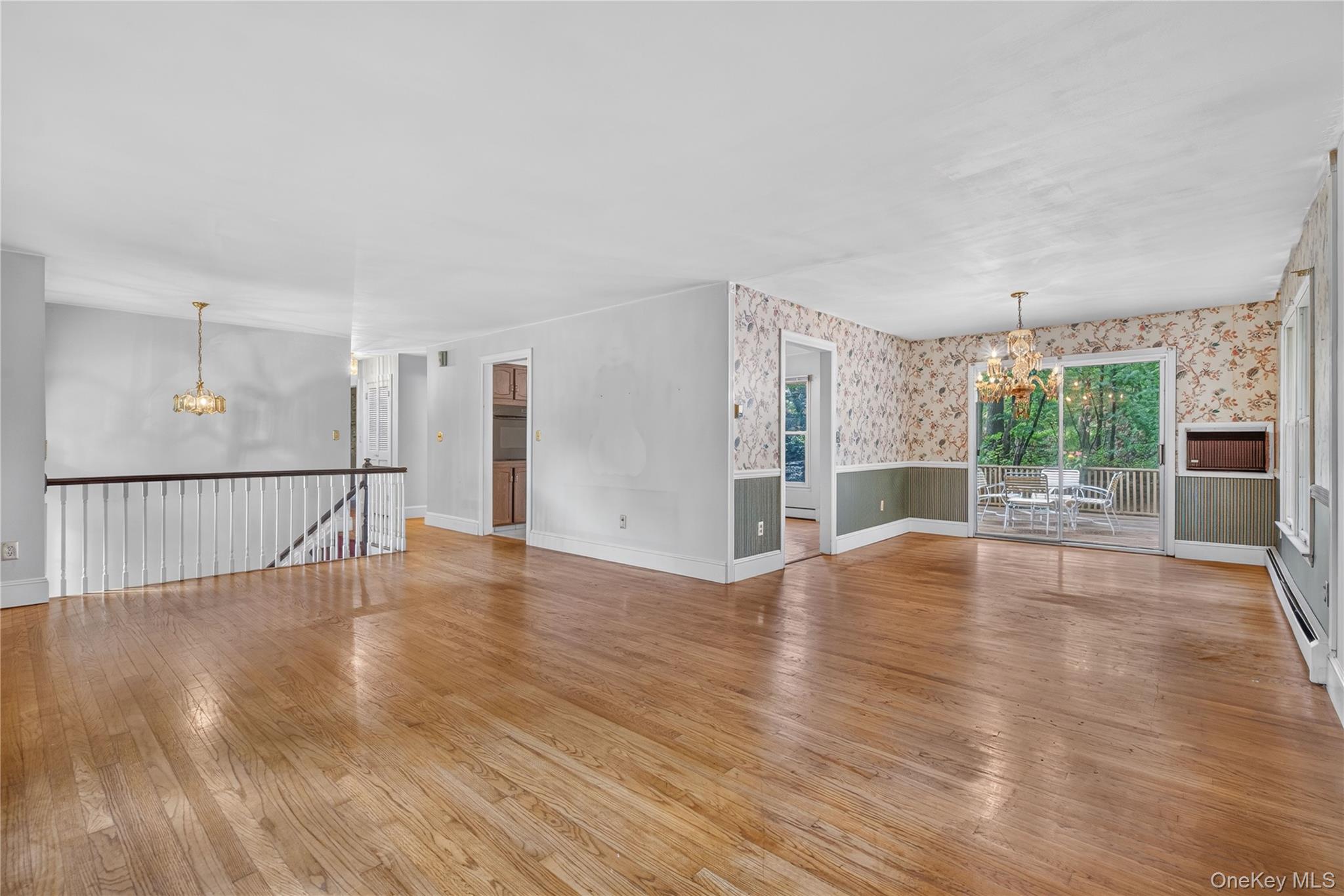 8 Peter Avenue – For Sale photo 6