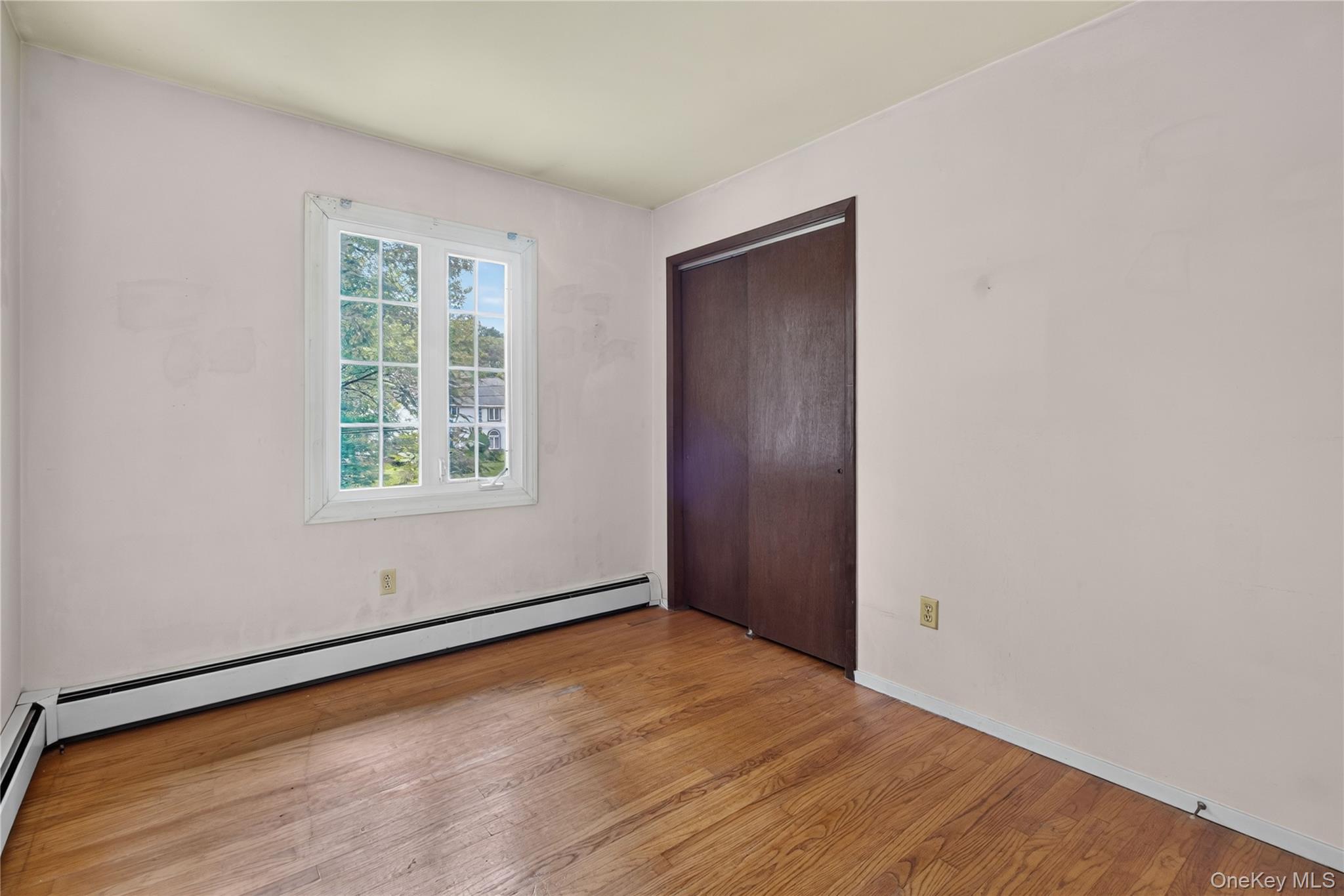 8 Peter Avenue – For Sale photo 16
