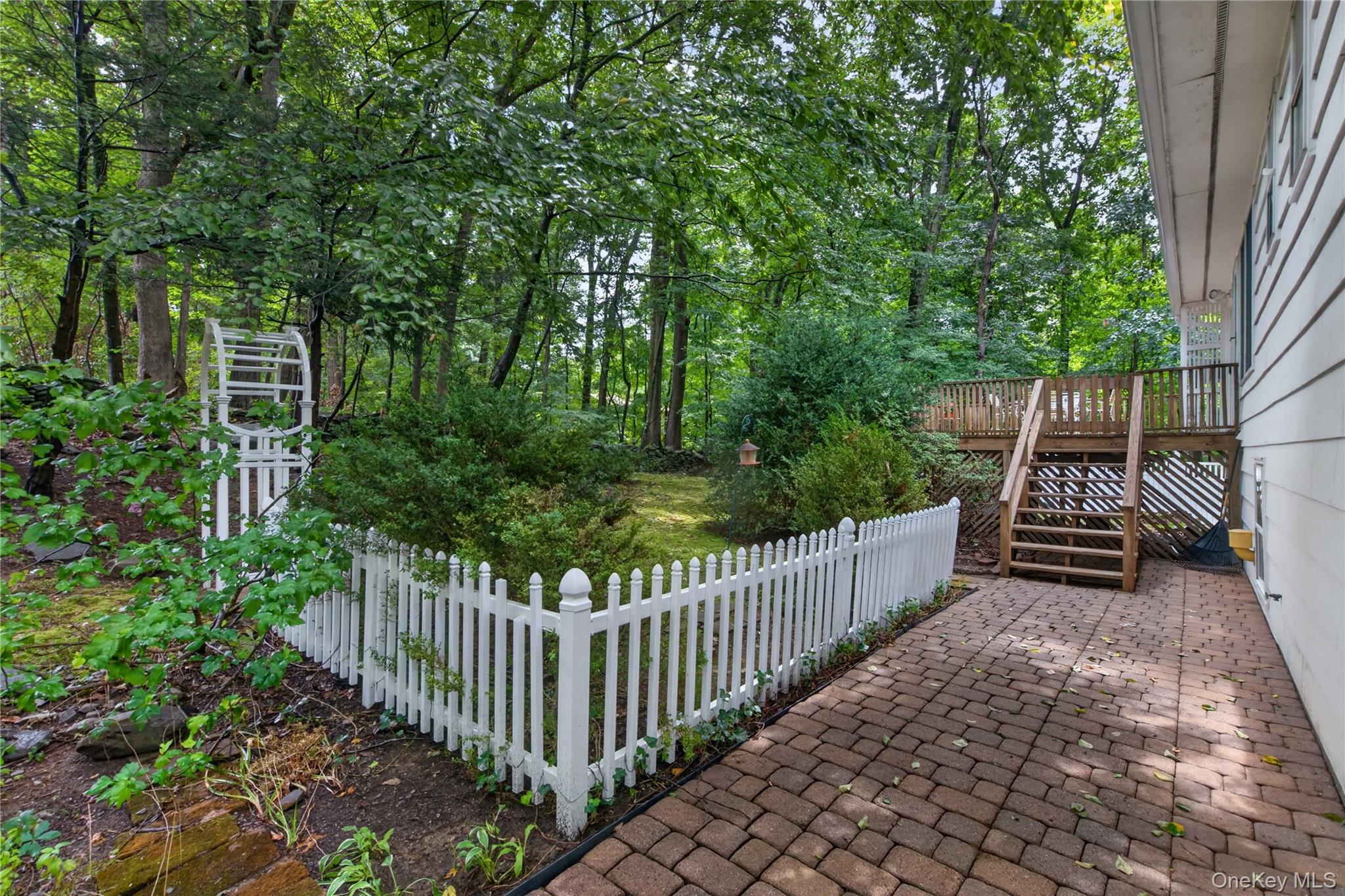 8 Peter Avenue – For Sale photo 39