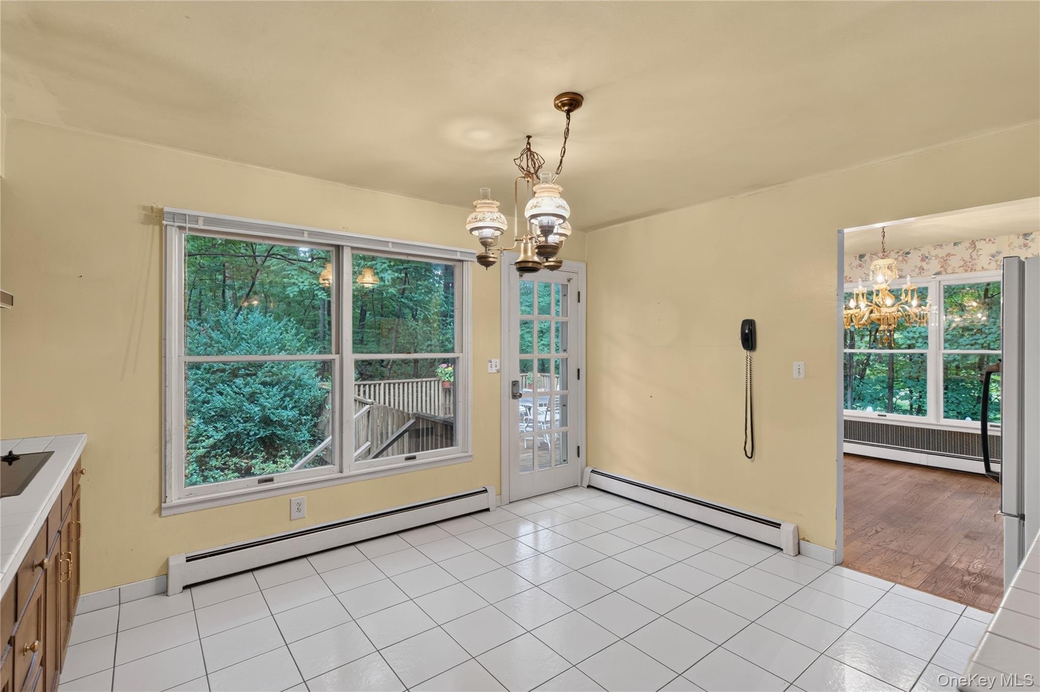8 Peter Avenue – For Sale photo 13