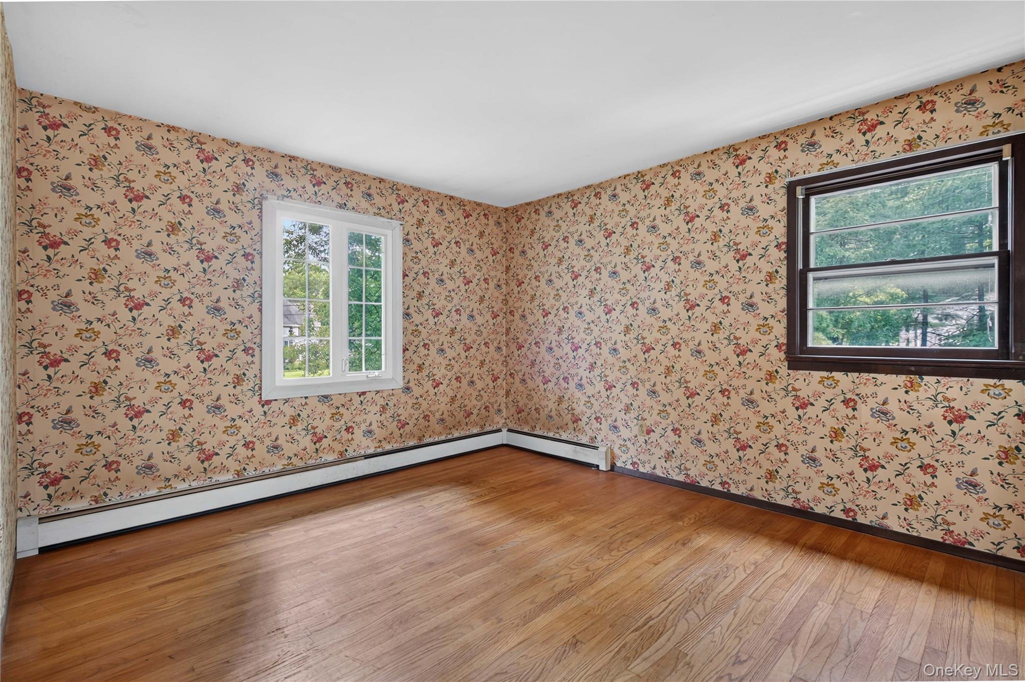 8 Peter Avenue – For Sale photo 17