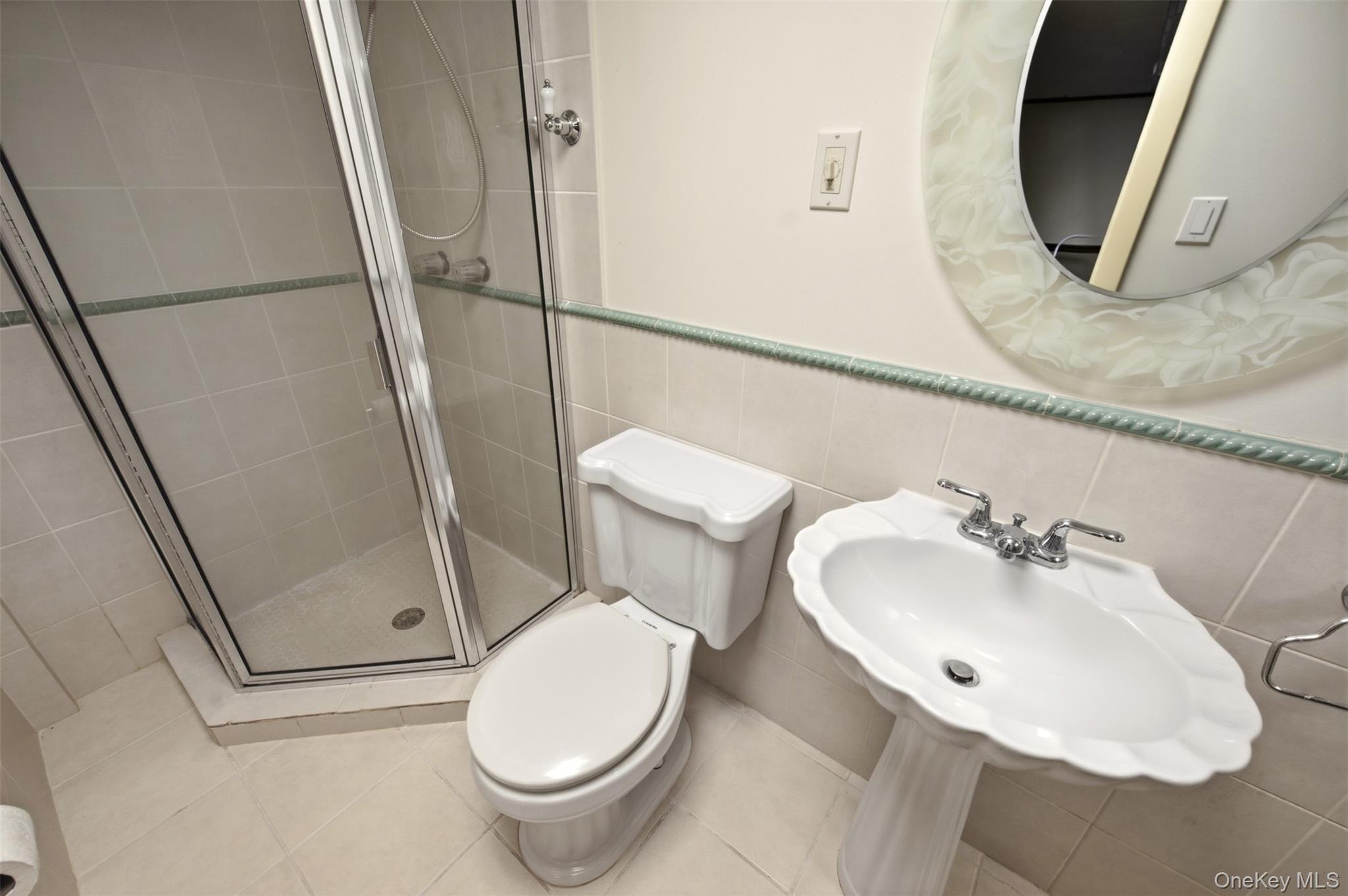 160 Clearmeadow Drive – For Sale photo 2
