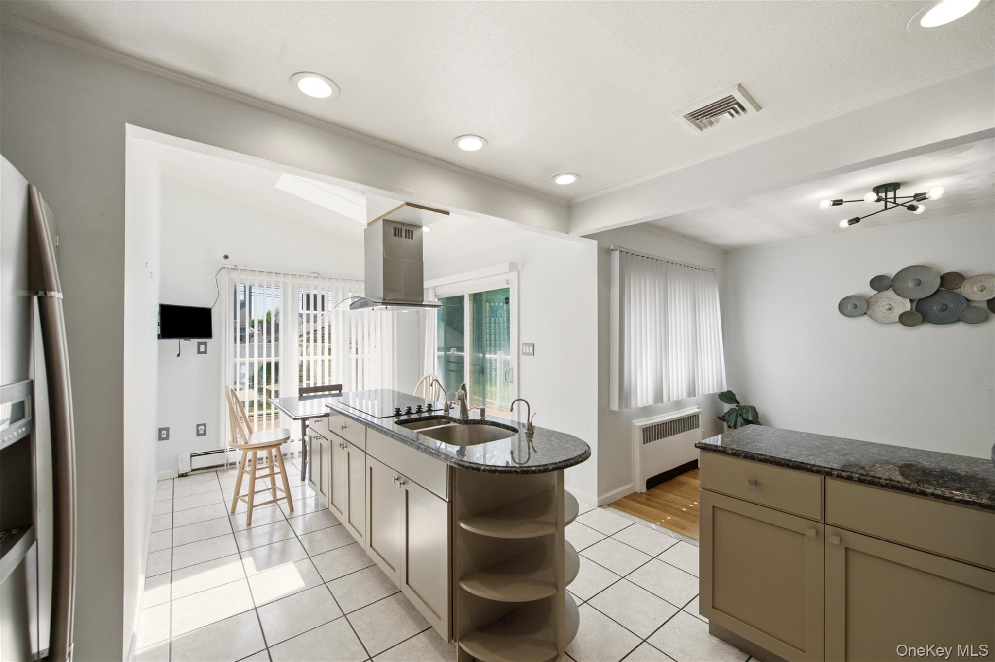 160 Clearmeadow Drive – For Sale photo 10