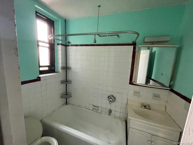 4142 50th Street, Unit 5d photo 5