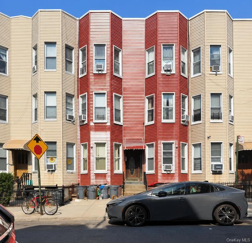 168 Russell Street – For Sale