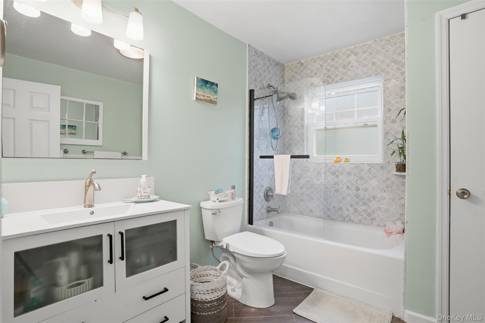 136 N Chestnut Street, Unit 9B photo 17