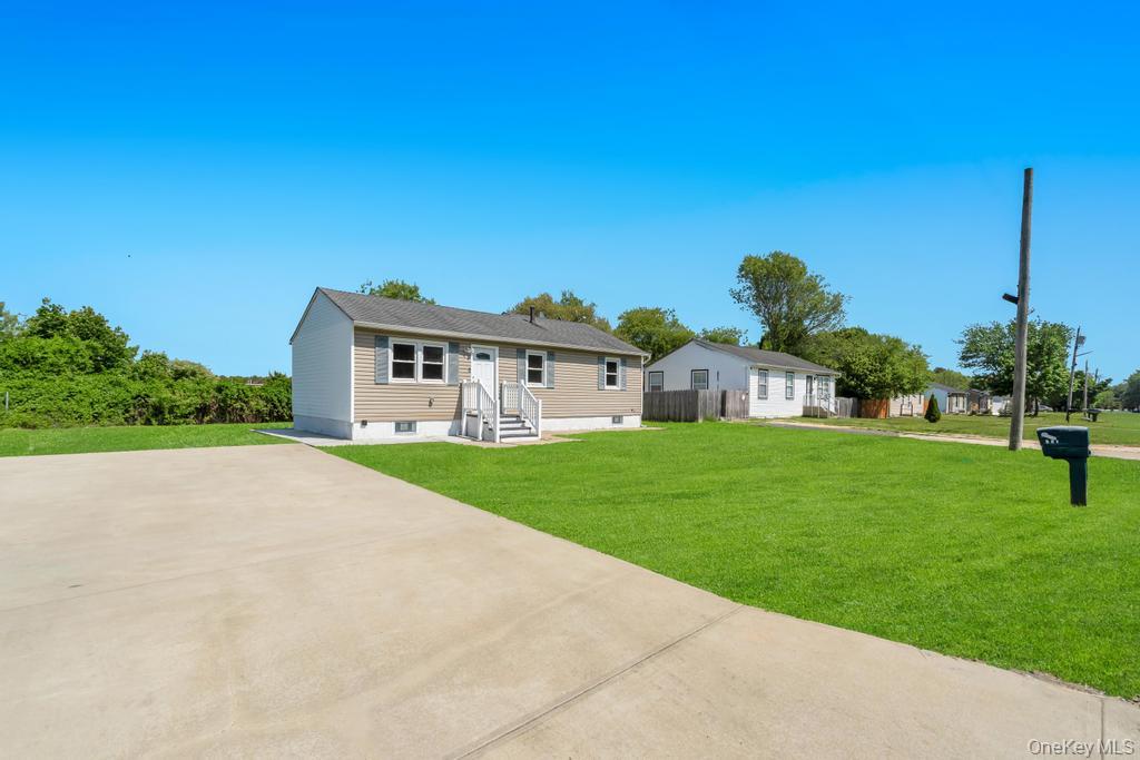 941 Provost Avenue – For Sale photo 2
