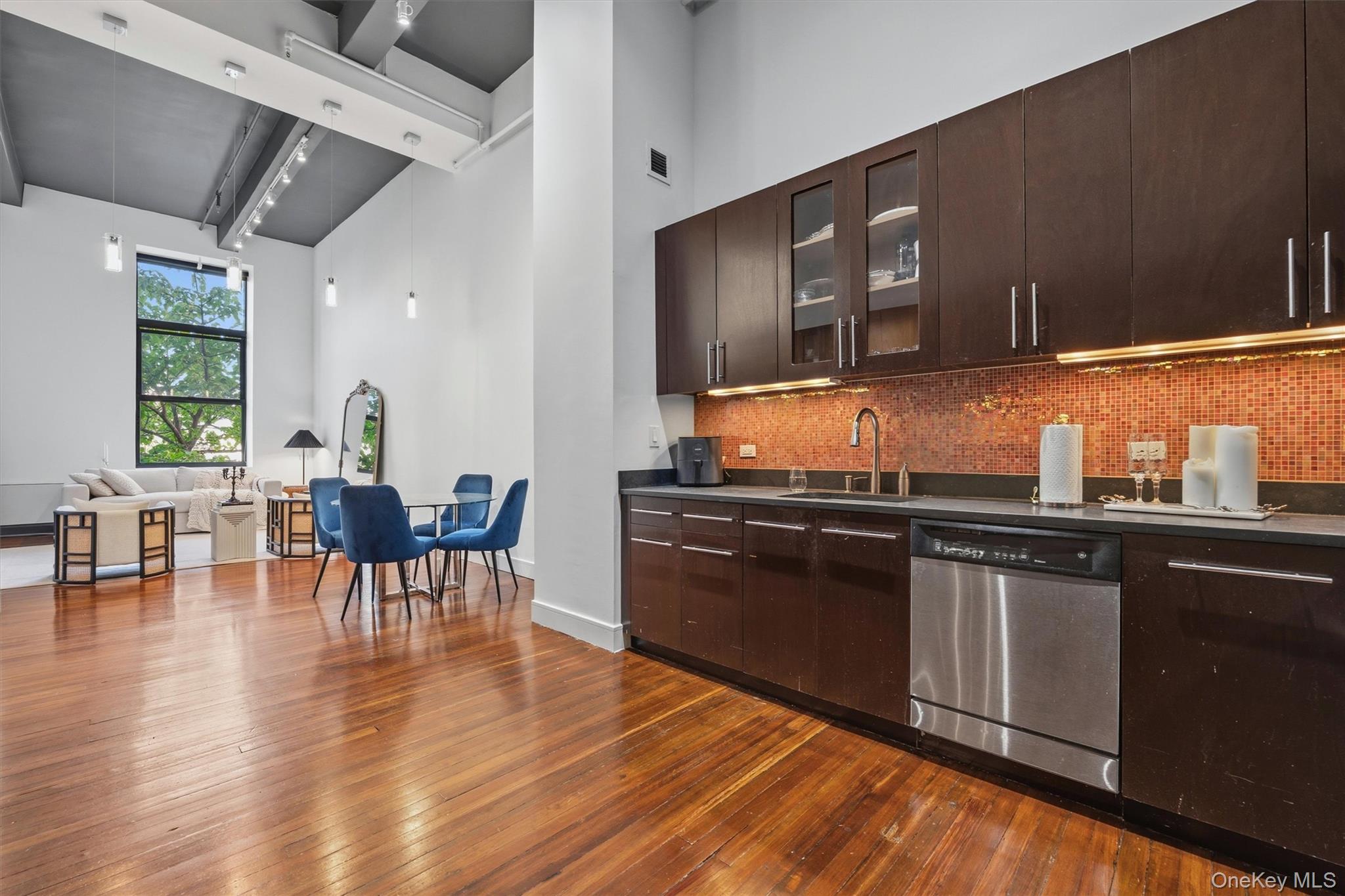 25 Leroy Place, Unit 206 photo 12