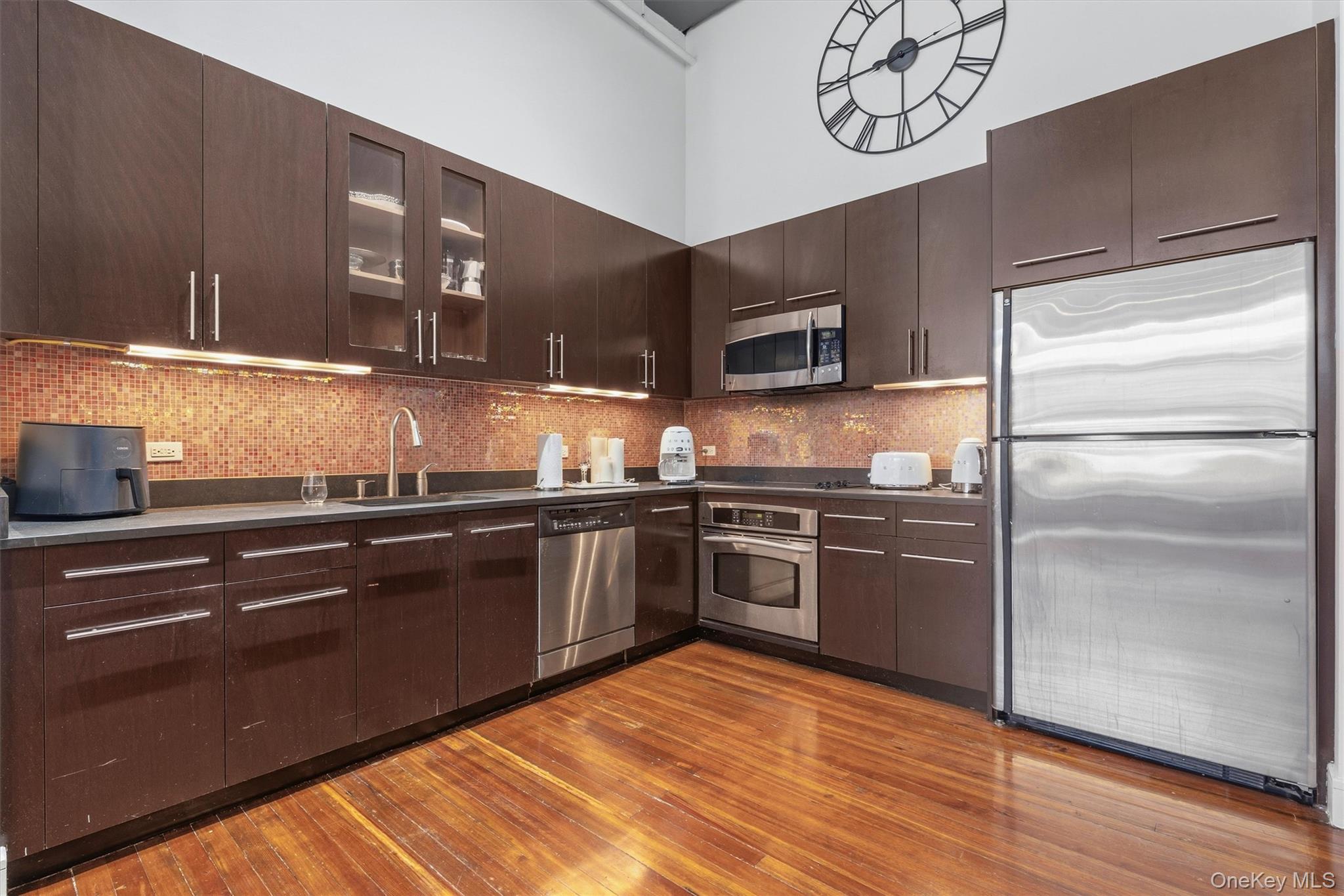 25 Leroy Place, Unit 206 photo 10