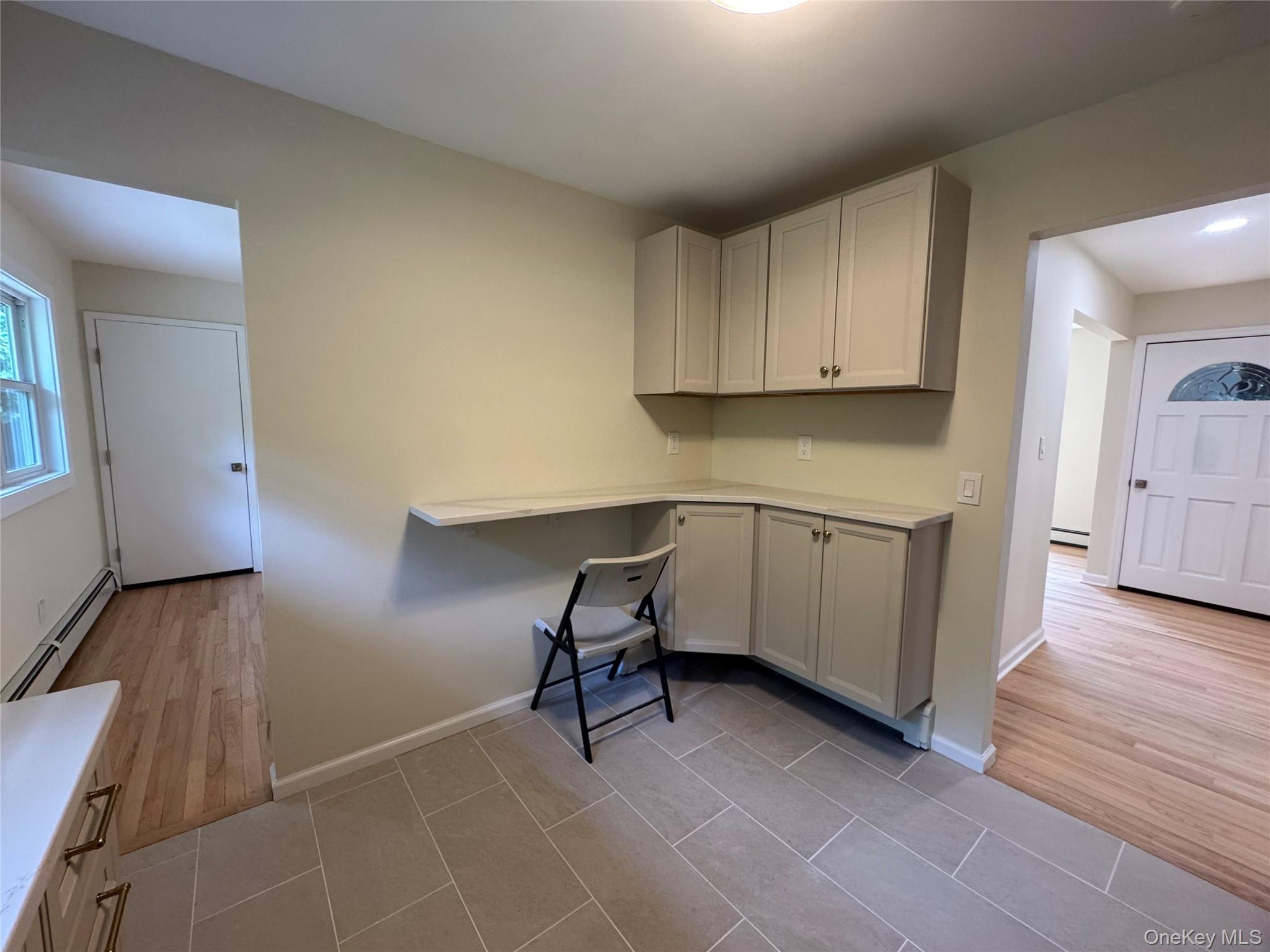 1 Towne Court – For Rent photo 13
