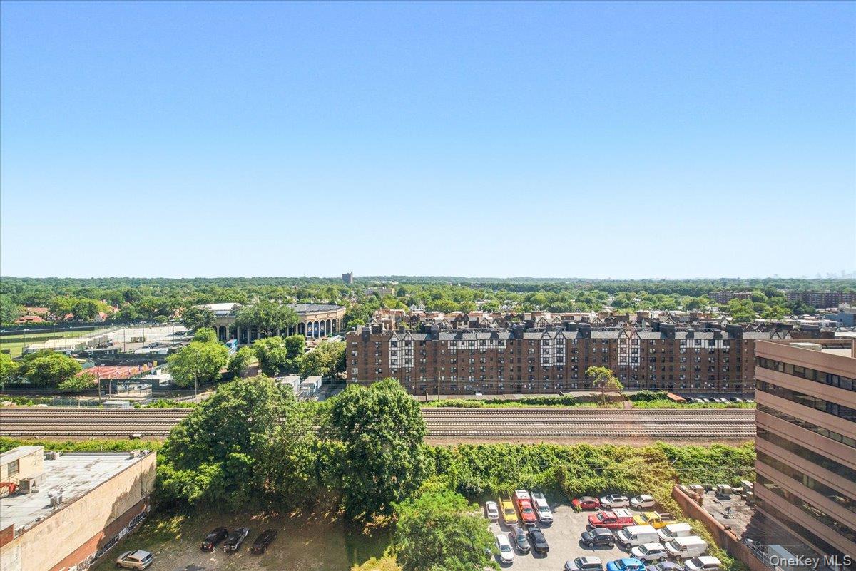 70-25 Yellowstone Boulevard, Unit 16R photo 17