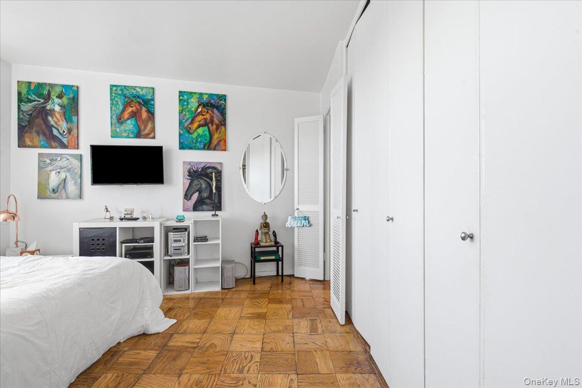 70-25 Yellowstone Boulevard, Unit 16R photo 21