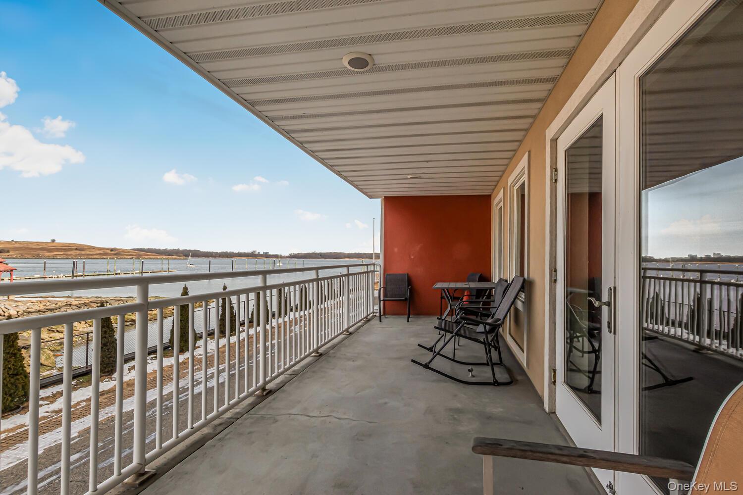 1490 Outlook Avenue, Unit 1D photo 14
