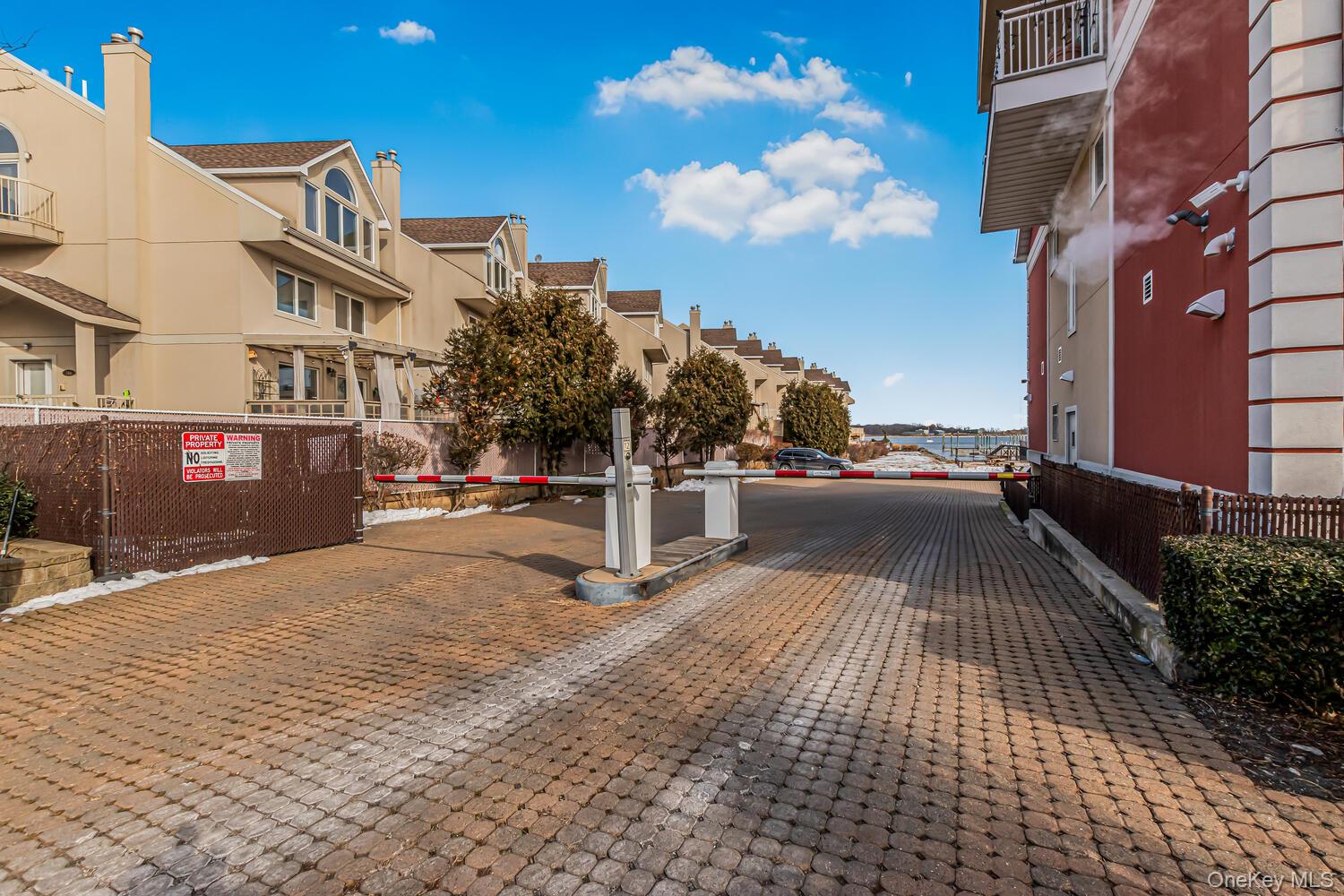 1490 Outlook Avenue, Unit 1D photo 19
