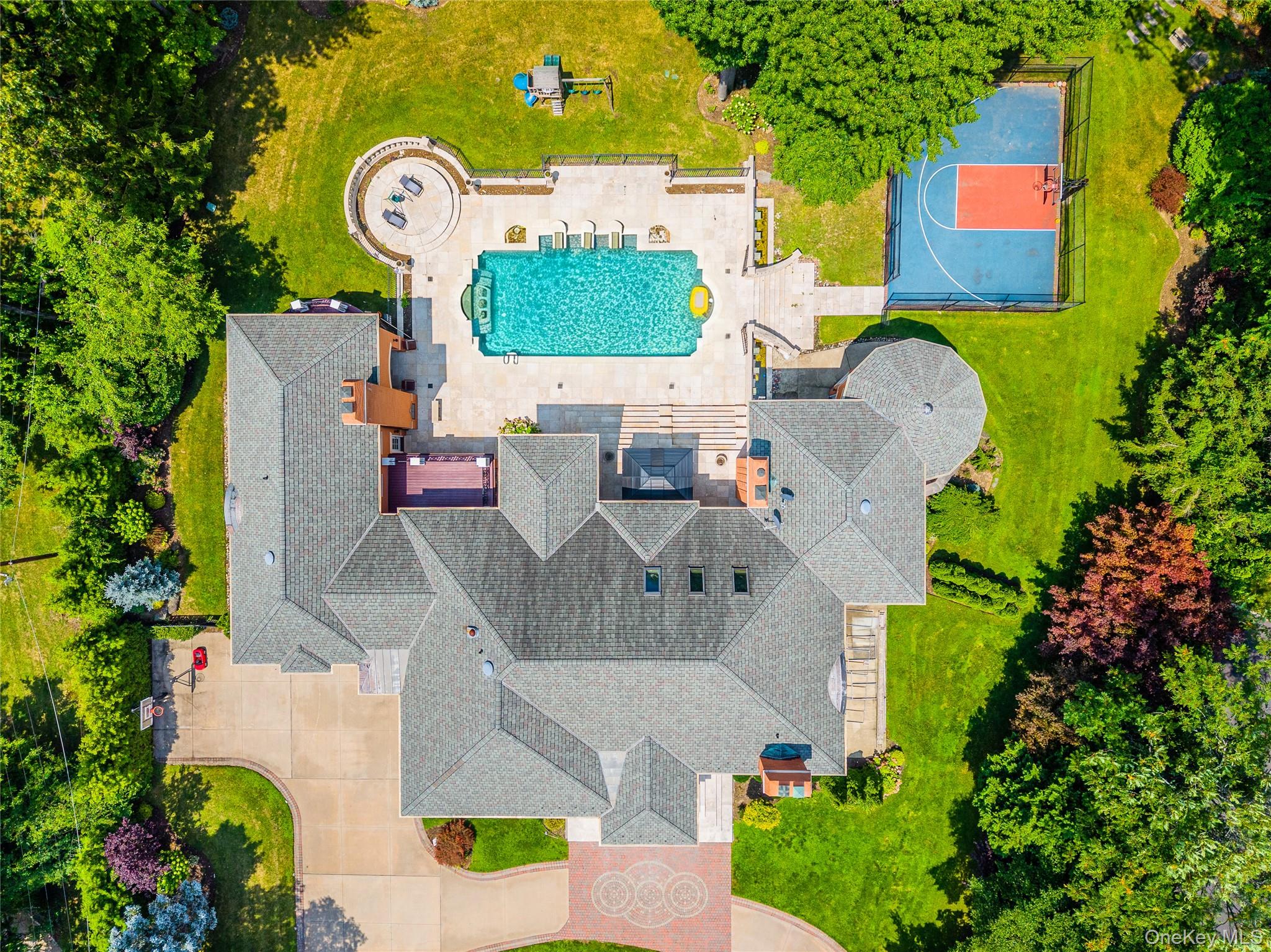 25 Lake Road – For Sale