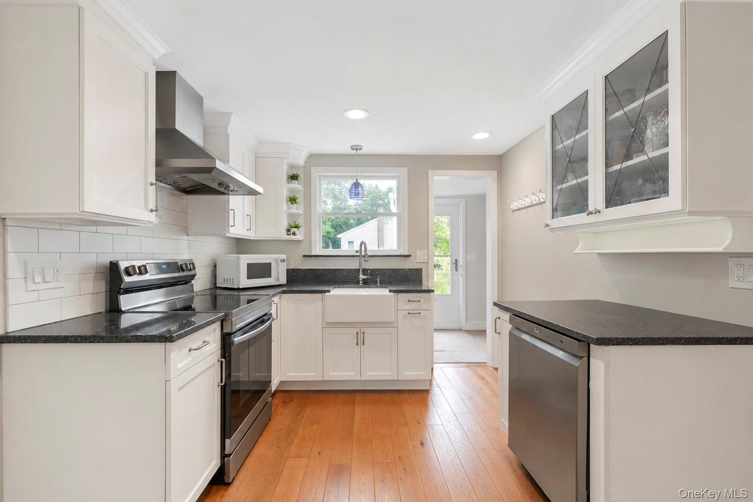 2 Fox Lane – For Sale photo 15