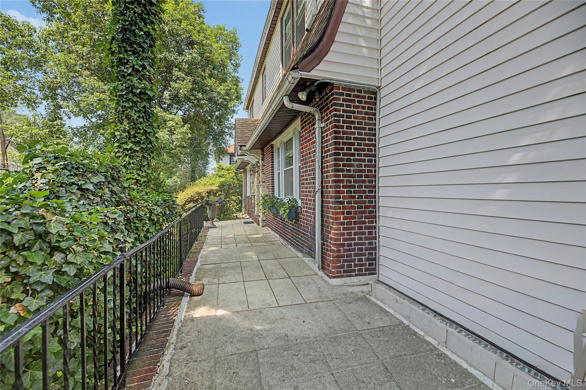 75 Sycamore Avenue – For Sale photo 3