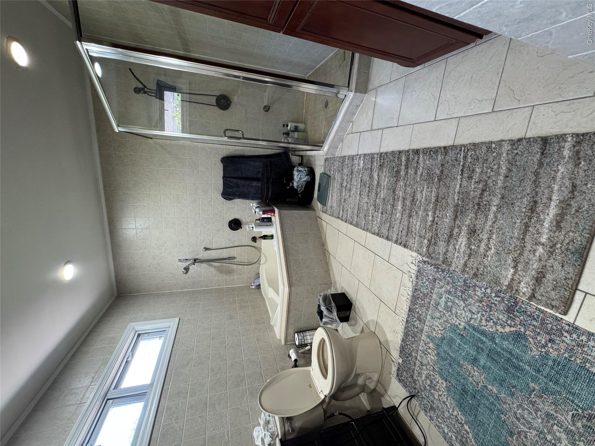 1498 Kew Avenue – For Rent photo 10