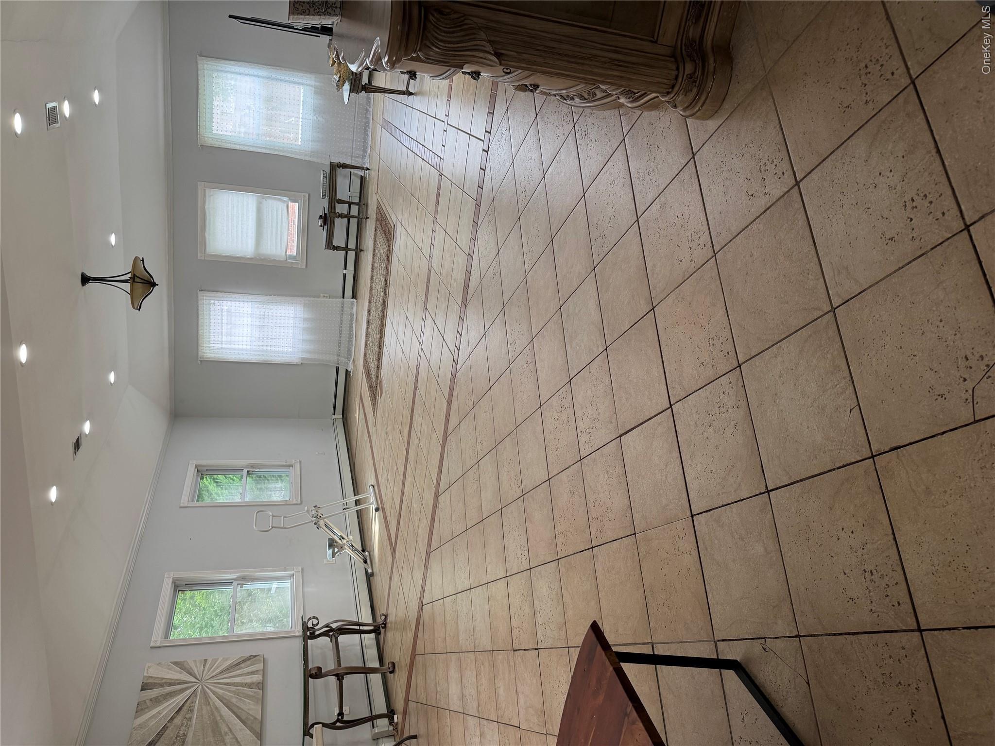 1498 Kew Avenue – For Rent photo 6