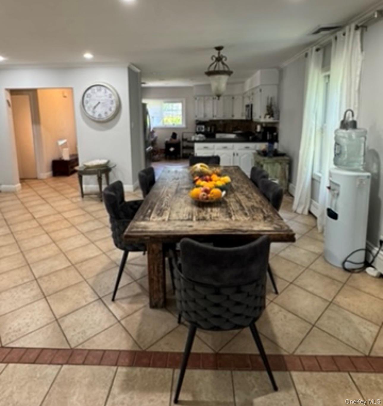 1498 Kew Avenue – For Rent photo 7