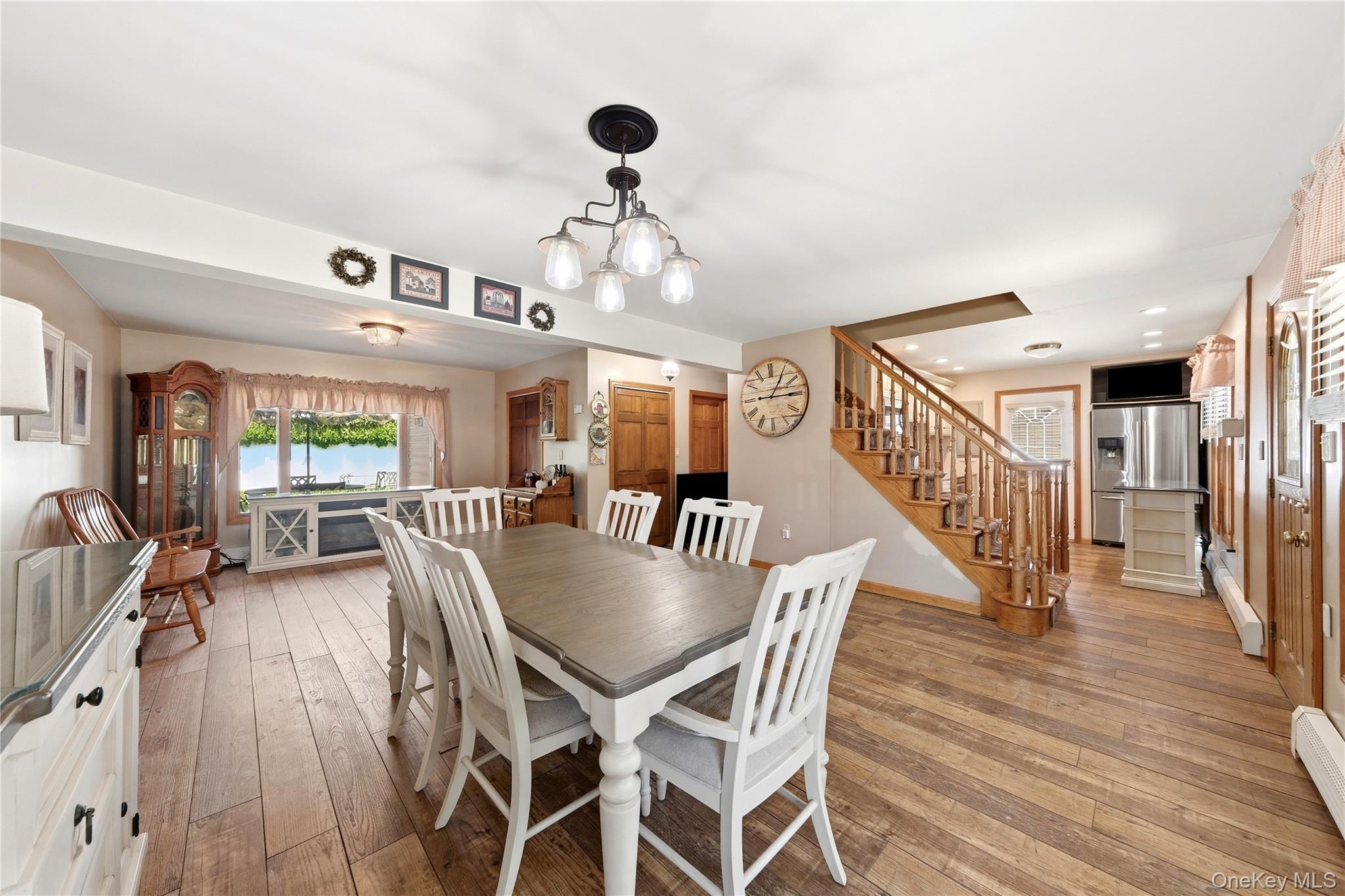 19 Tower Lane – For Sale photo 3