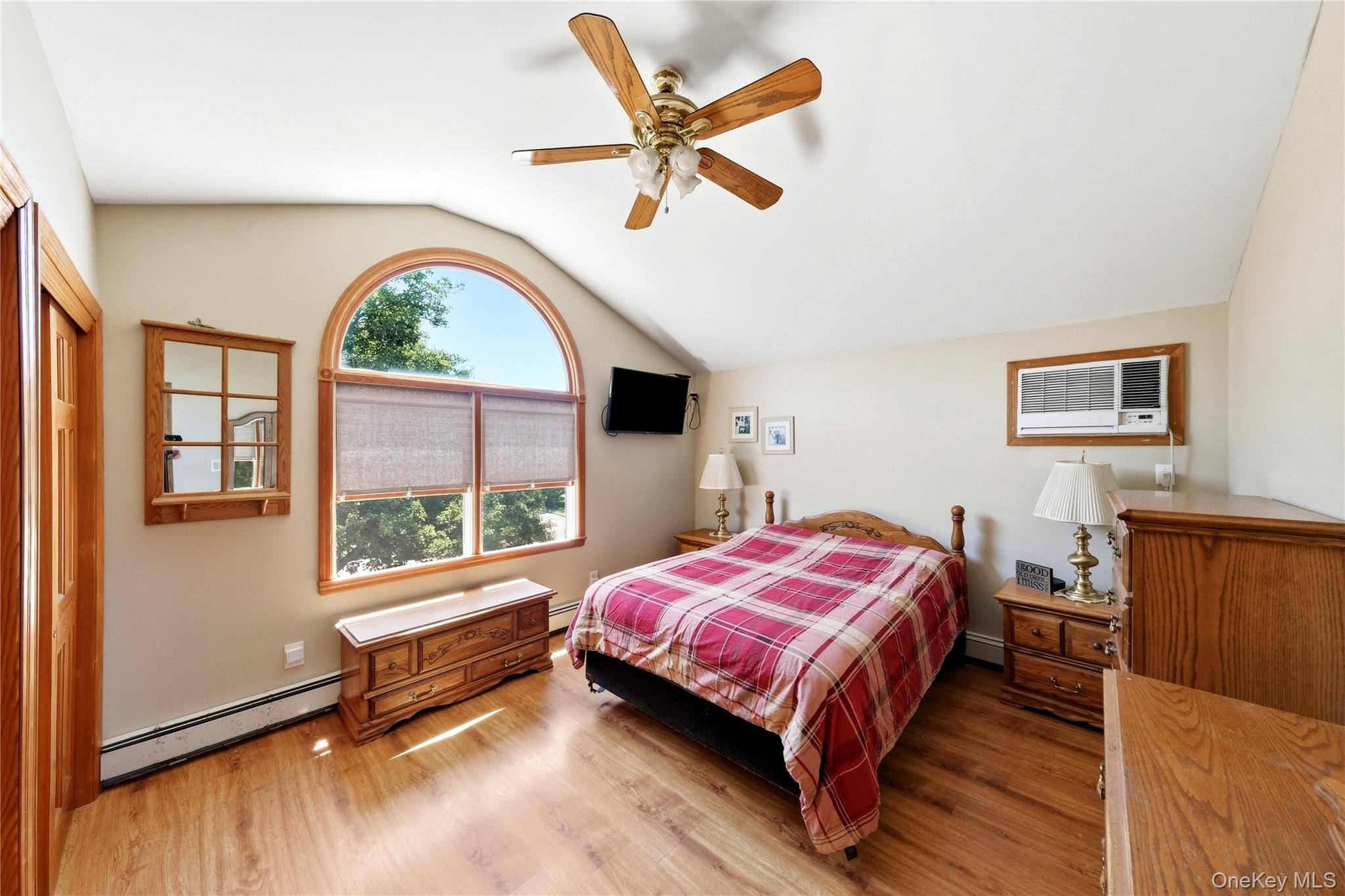 19 Tower Lane – For Sale photo 10