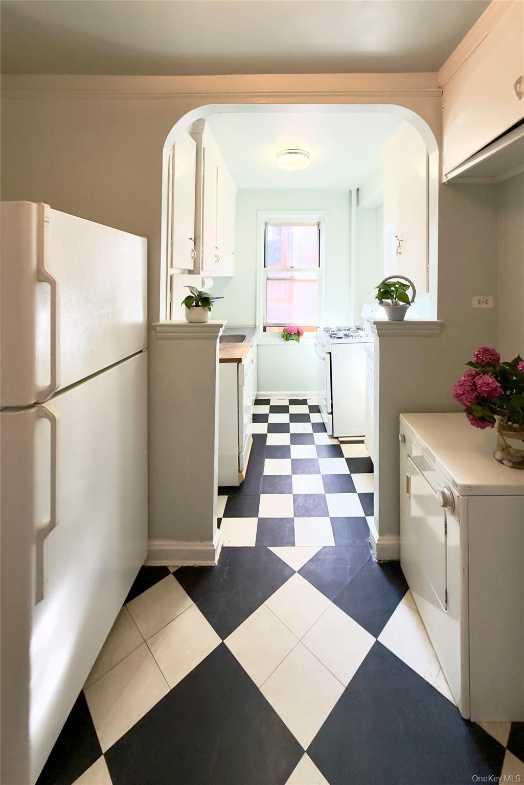 300 W 53rd Street, Unit 4K photo 5