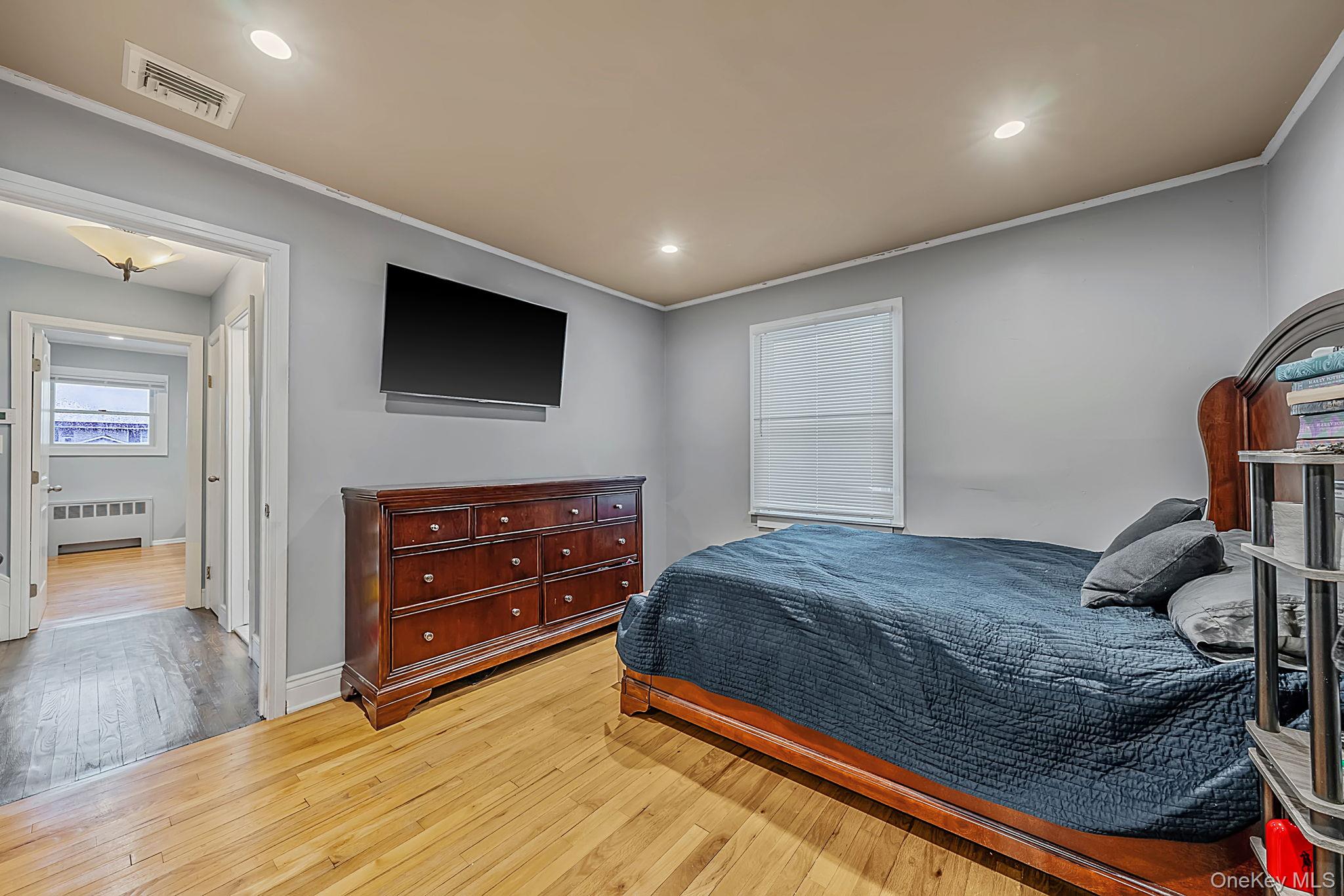 511 Devon Place – For Sale photo 18