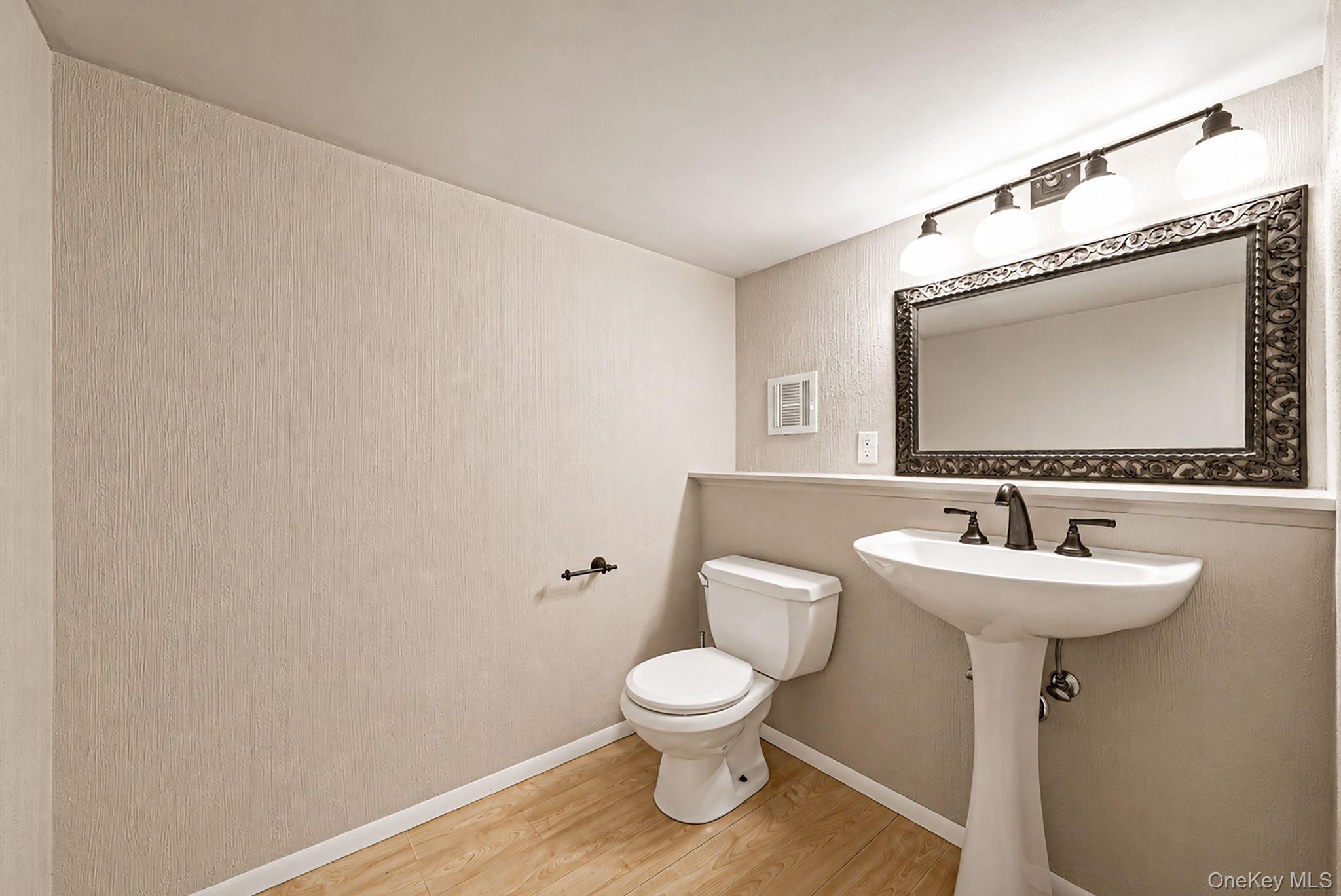 511 Devon Place – For Sale photo 21