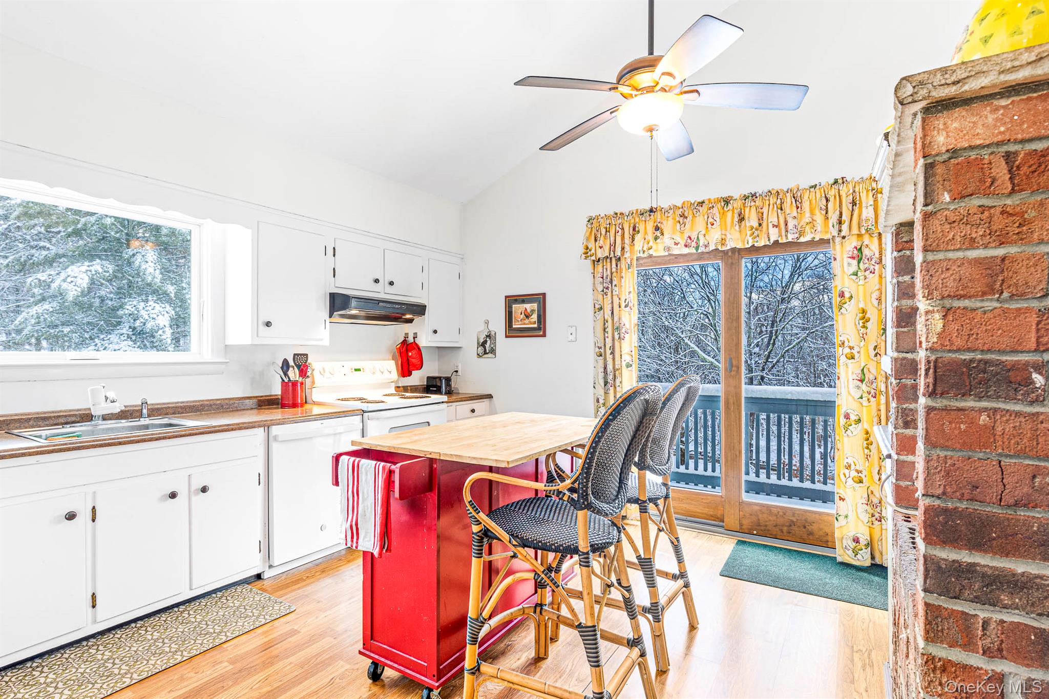 860 Hunns Lake – For Rent photo 15