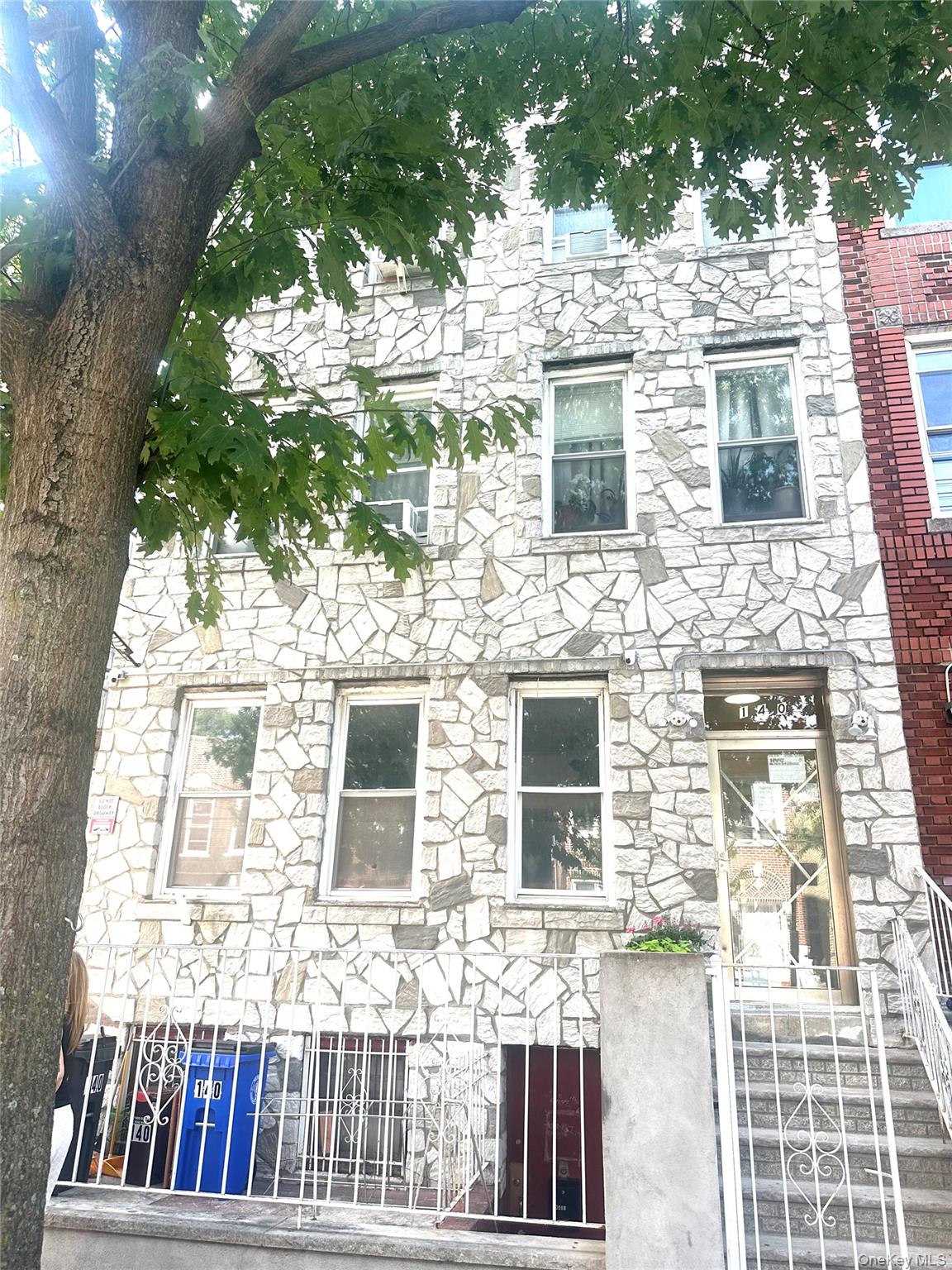 140 E 52nd Street – For Sale