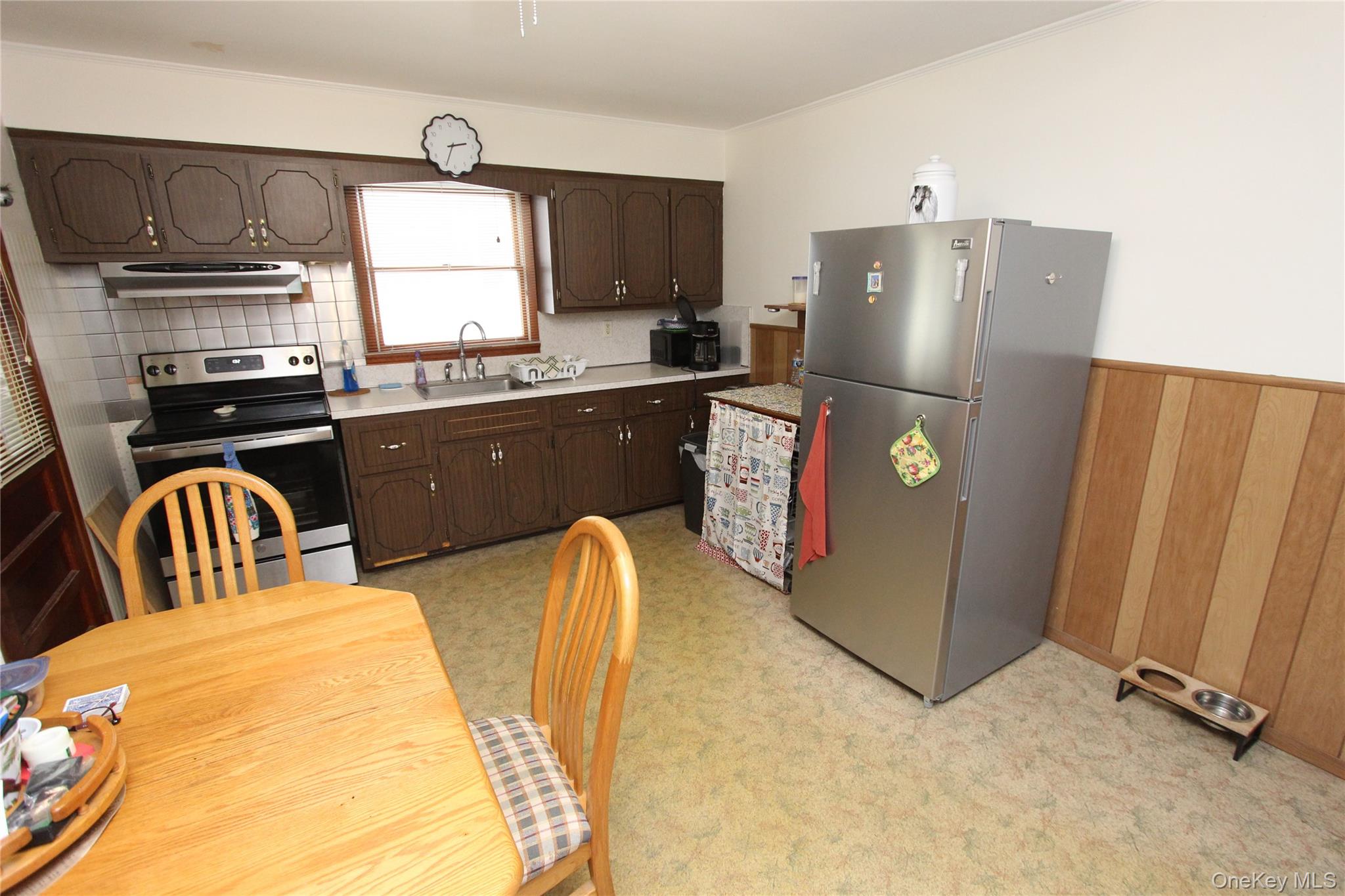 42 5th Avenue S – For Sale photo 5
